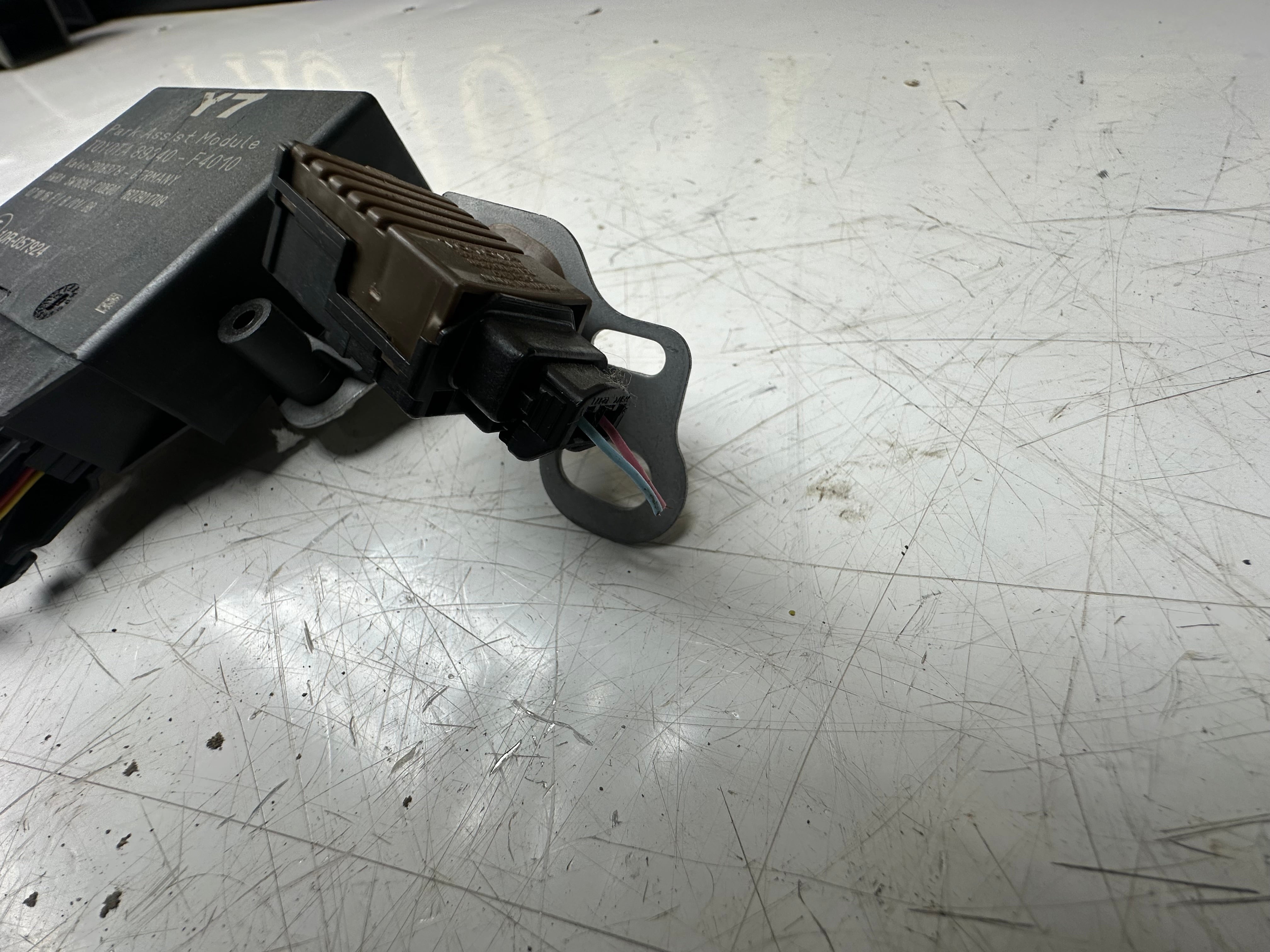 Toyota C-HR 2016-23 Parking Assist Control Unit (89340F4010) Hybrid Fuse Box (71547922)