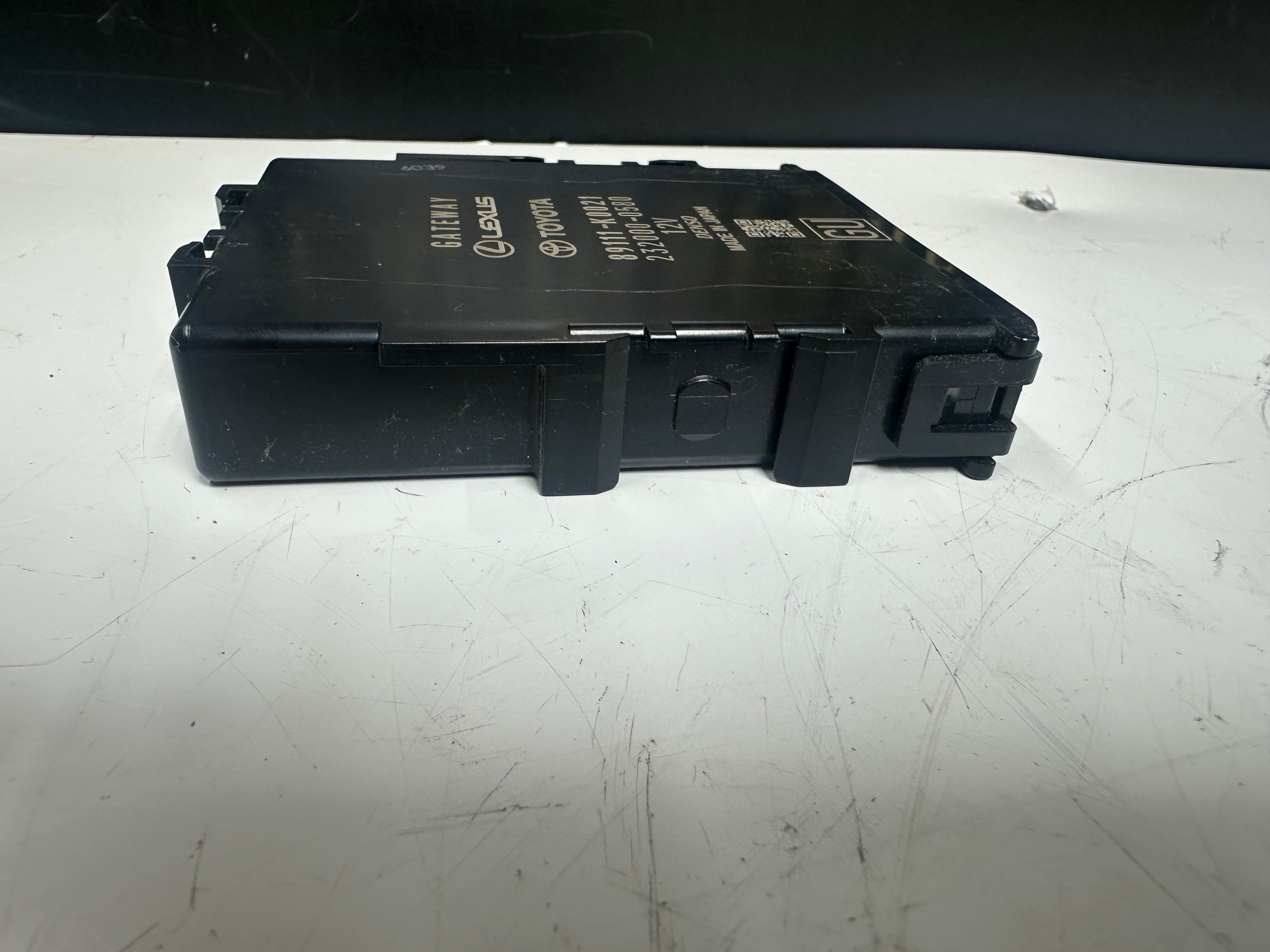 Toyota Yaris / Lexus Gateway Hybrid Electronic Module 12V (89111-K0021) (232000-0580)