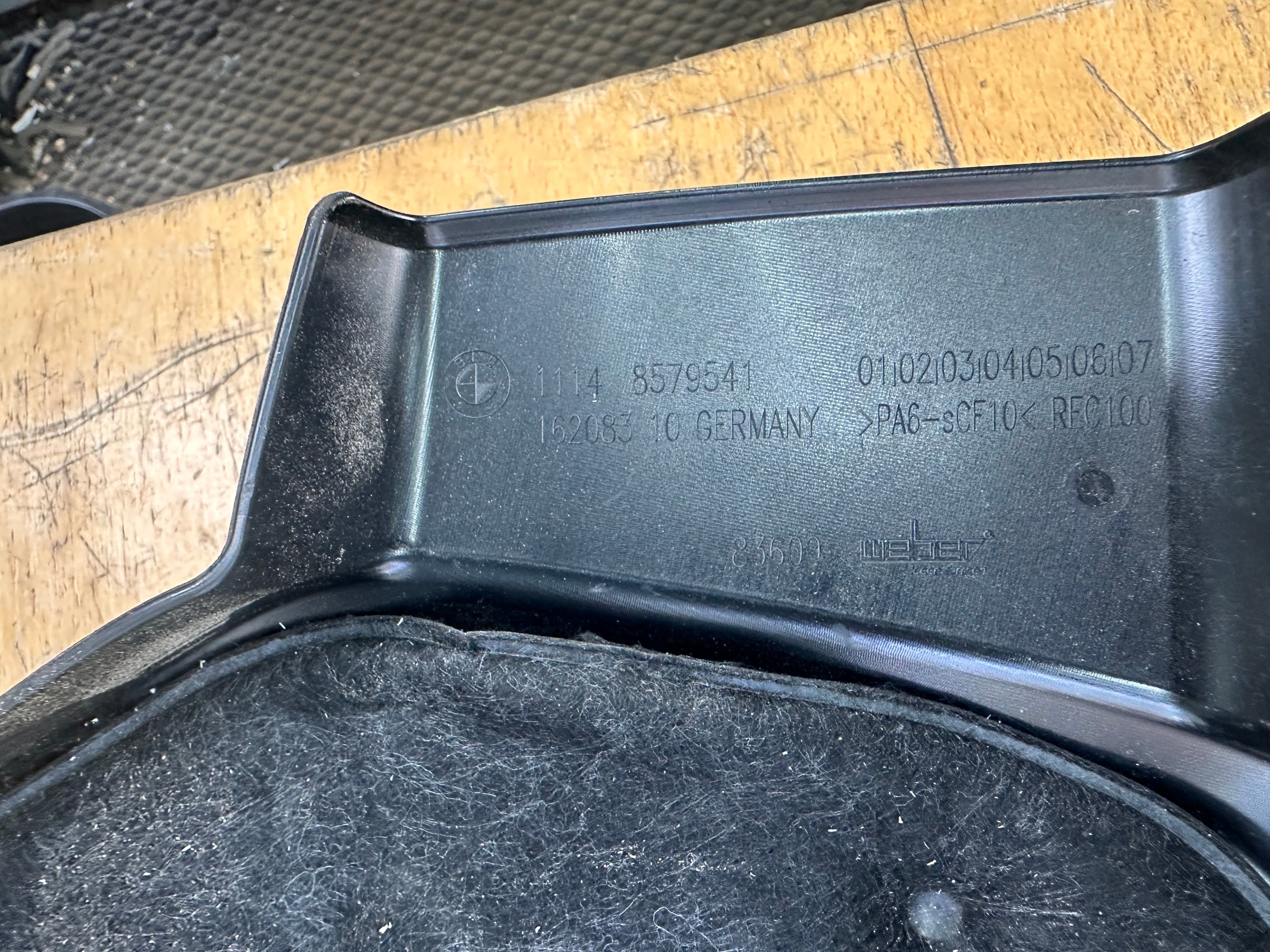 BMW 3 5 6 X3 X4 Series G20 G21 G30 G31 G32 G01 G02 Engine Cover 2.0d B47 (8579541)
