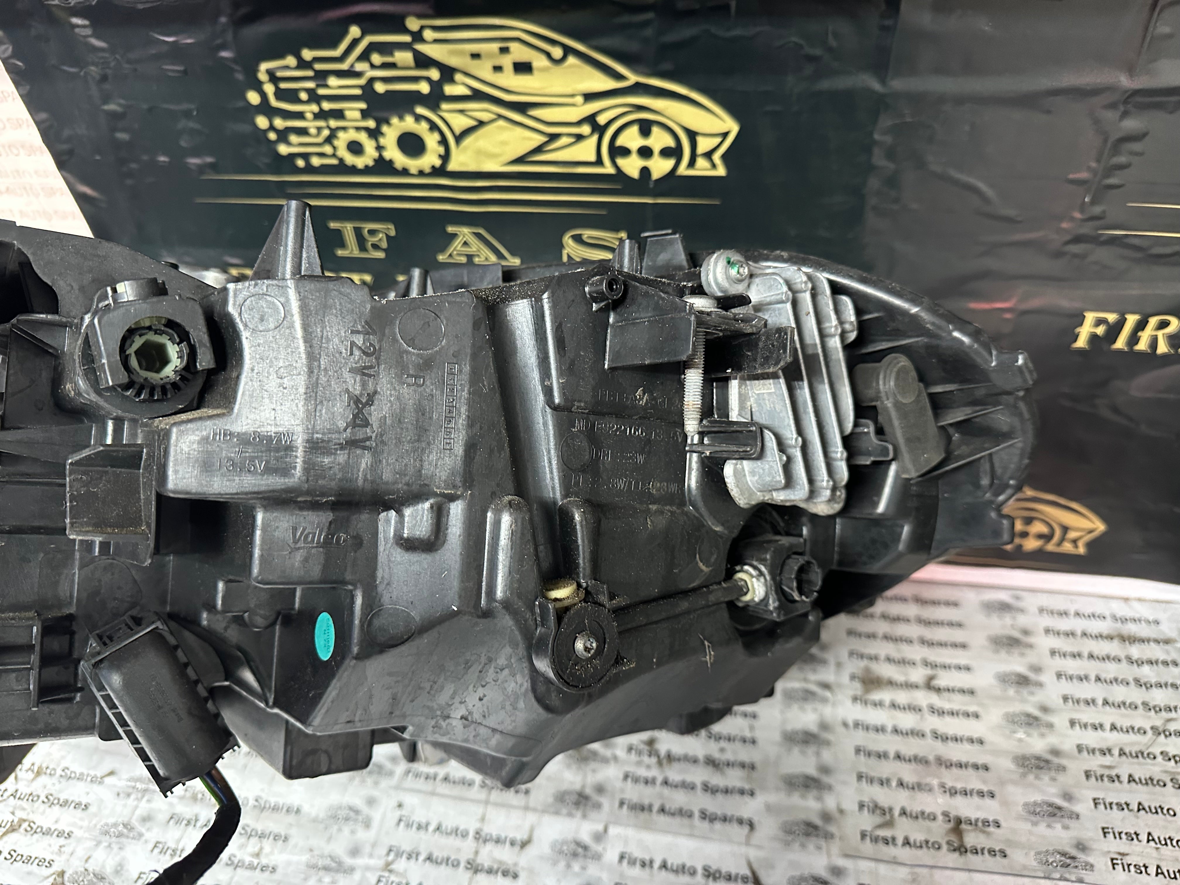 BMW 1 Series F40 Right Driver Complete LED Headlight 2019–2024 (9482810-08)
