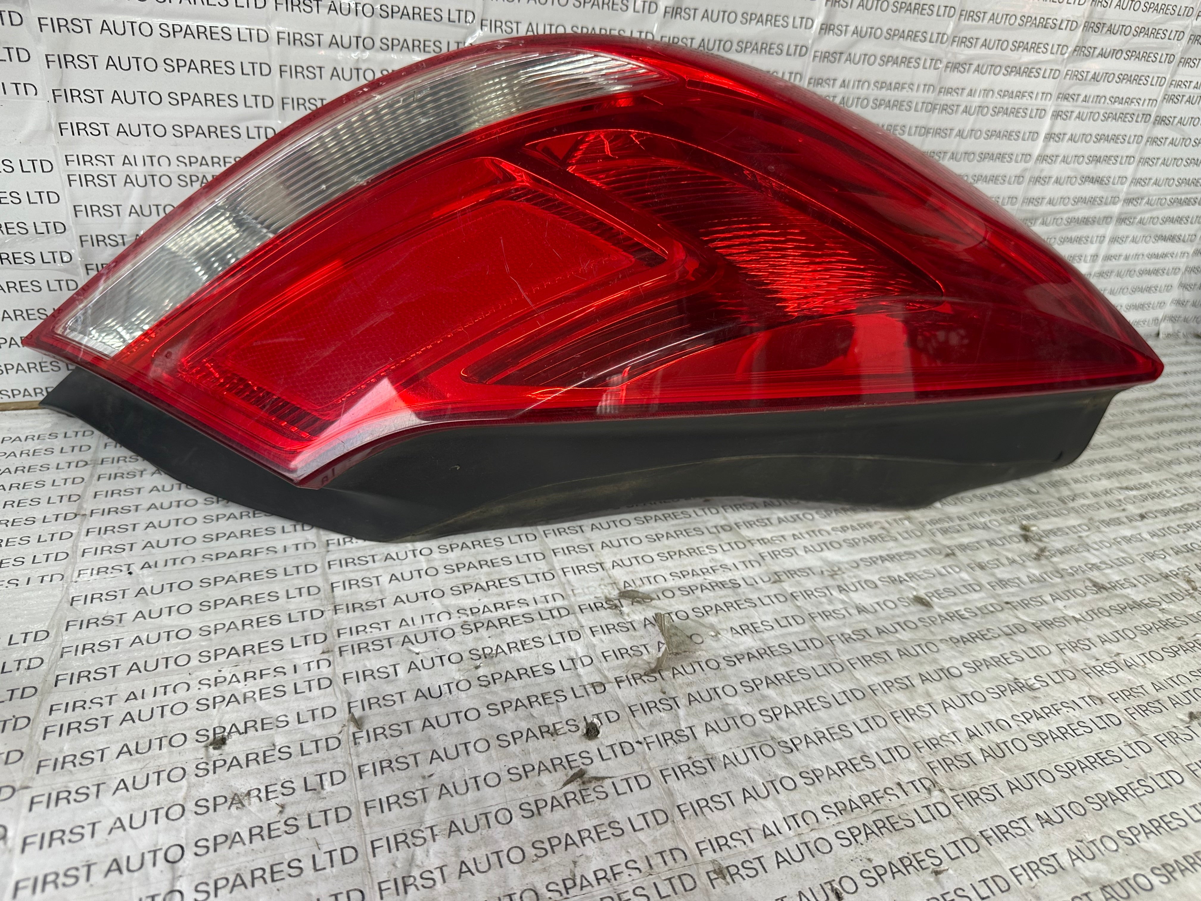 Vauxhall Insignia 2008-2013 Left Side Rear Tail Light (13265354 AY)