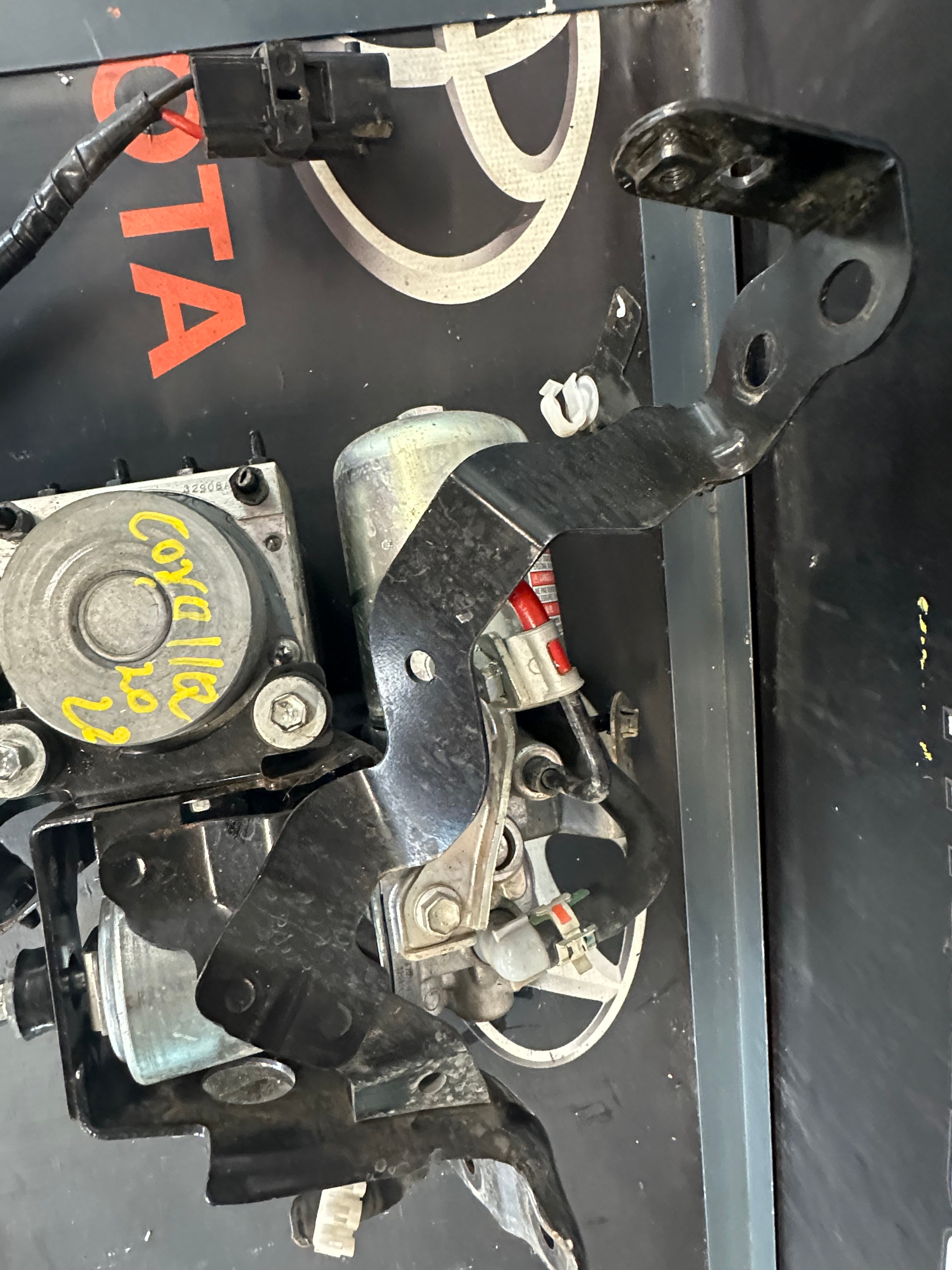 Toyota Corolla Hybrid Brake Booster with ABS (44510-12600, 47070-47080)