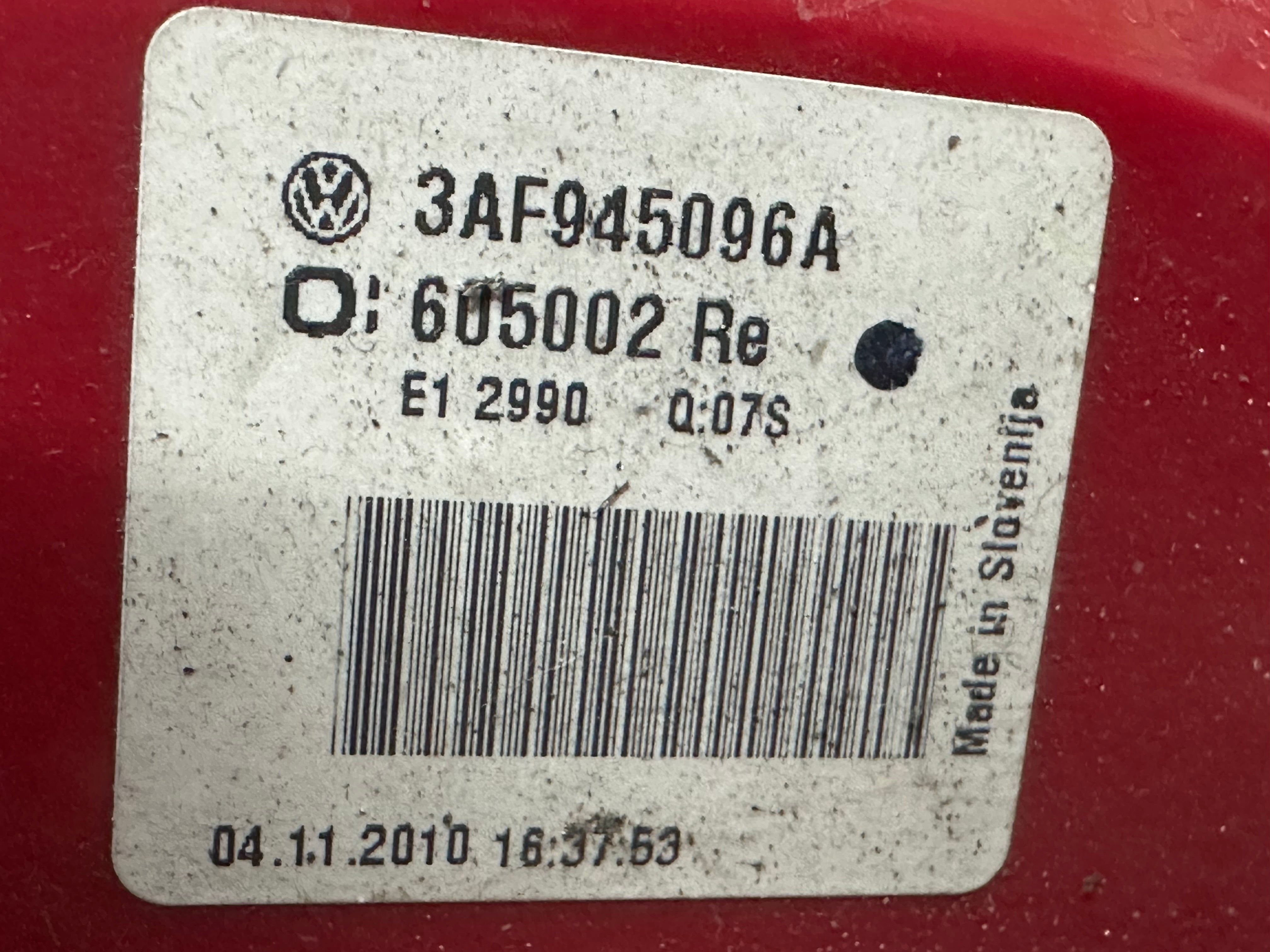 Volkswagen Passat B7 Right Rear Tail Light (3AF945096A)