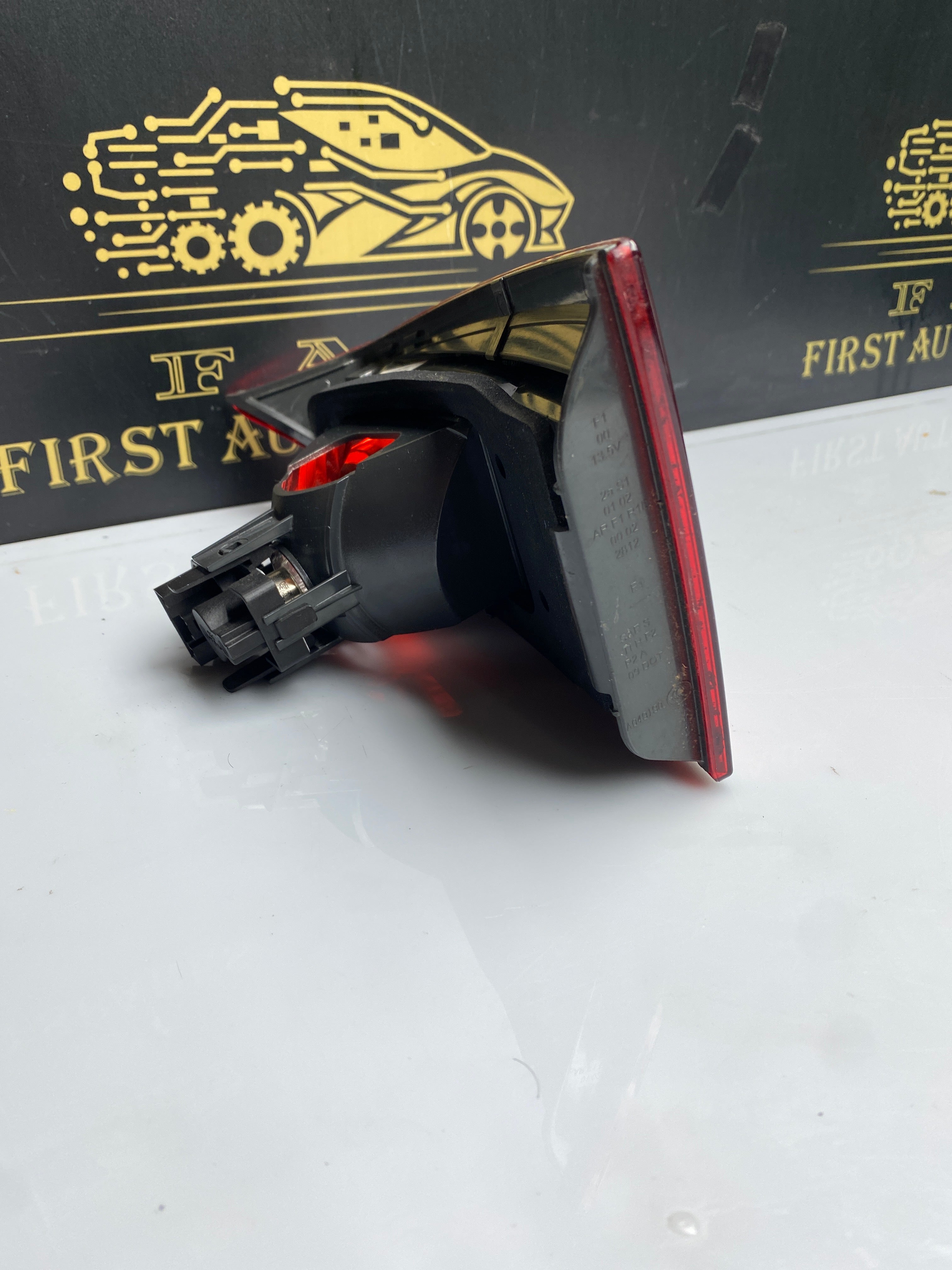 BMW X1 E84 Left Inner Rear Tail Light Lamp – 2009–2015 (2992479)