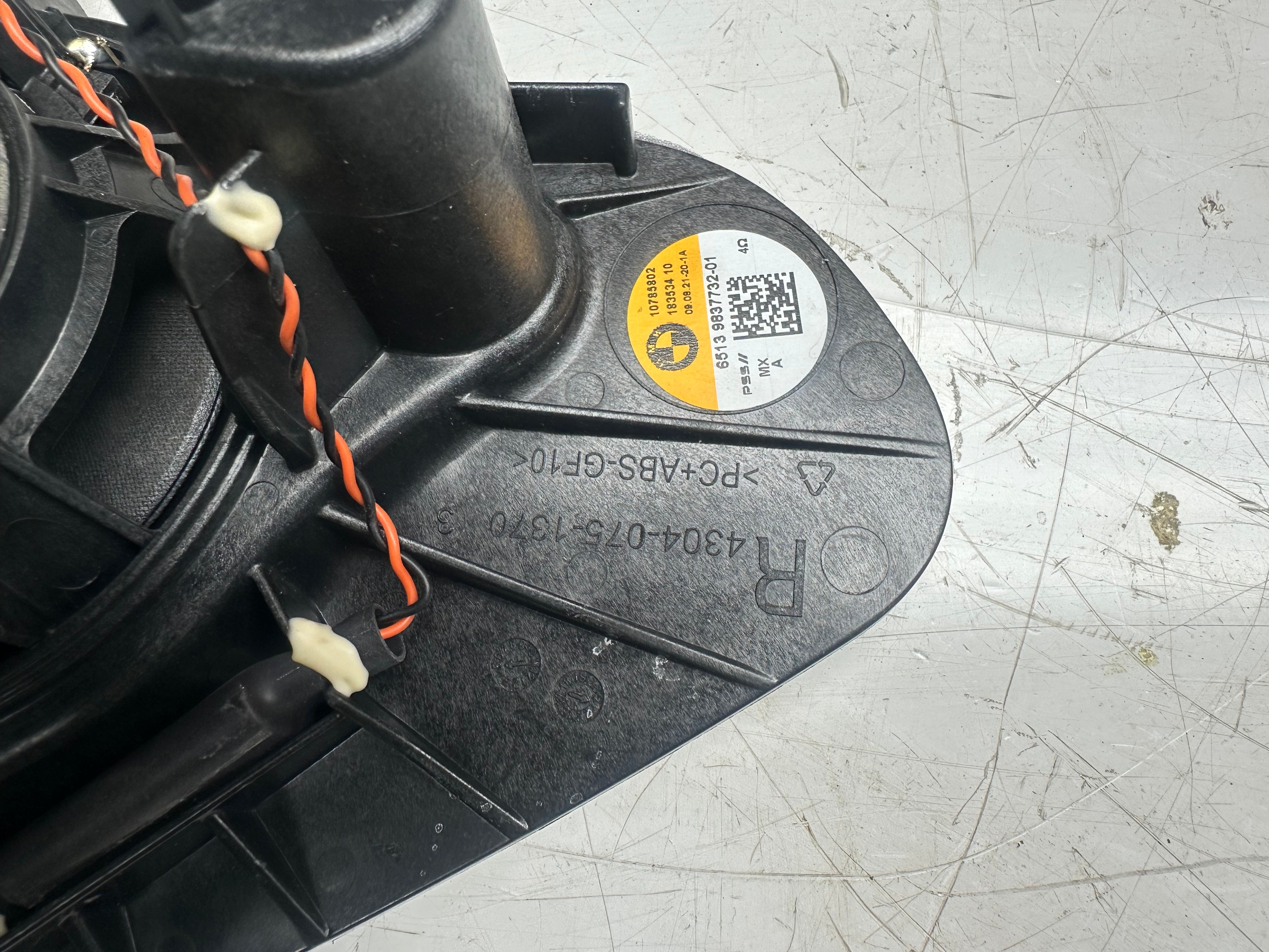 BMW X3 G01 F97 Rear Right Door Speaker (9837732-01)