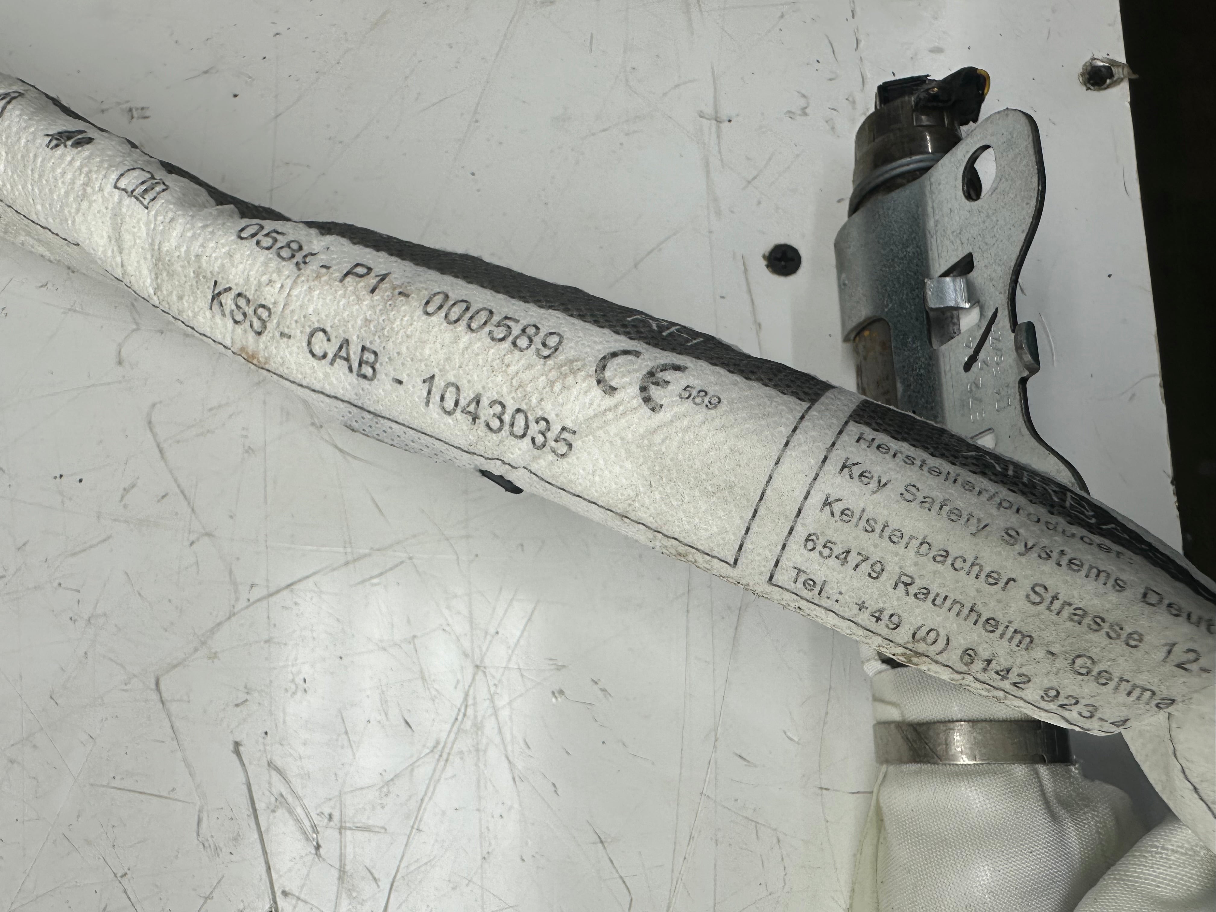 BMW 5 Series Roof Curtain Airbag Right (85737251810) (17B151205575) (0589-P1-000589)