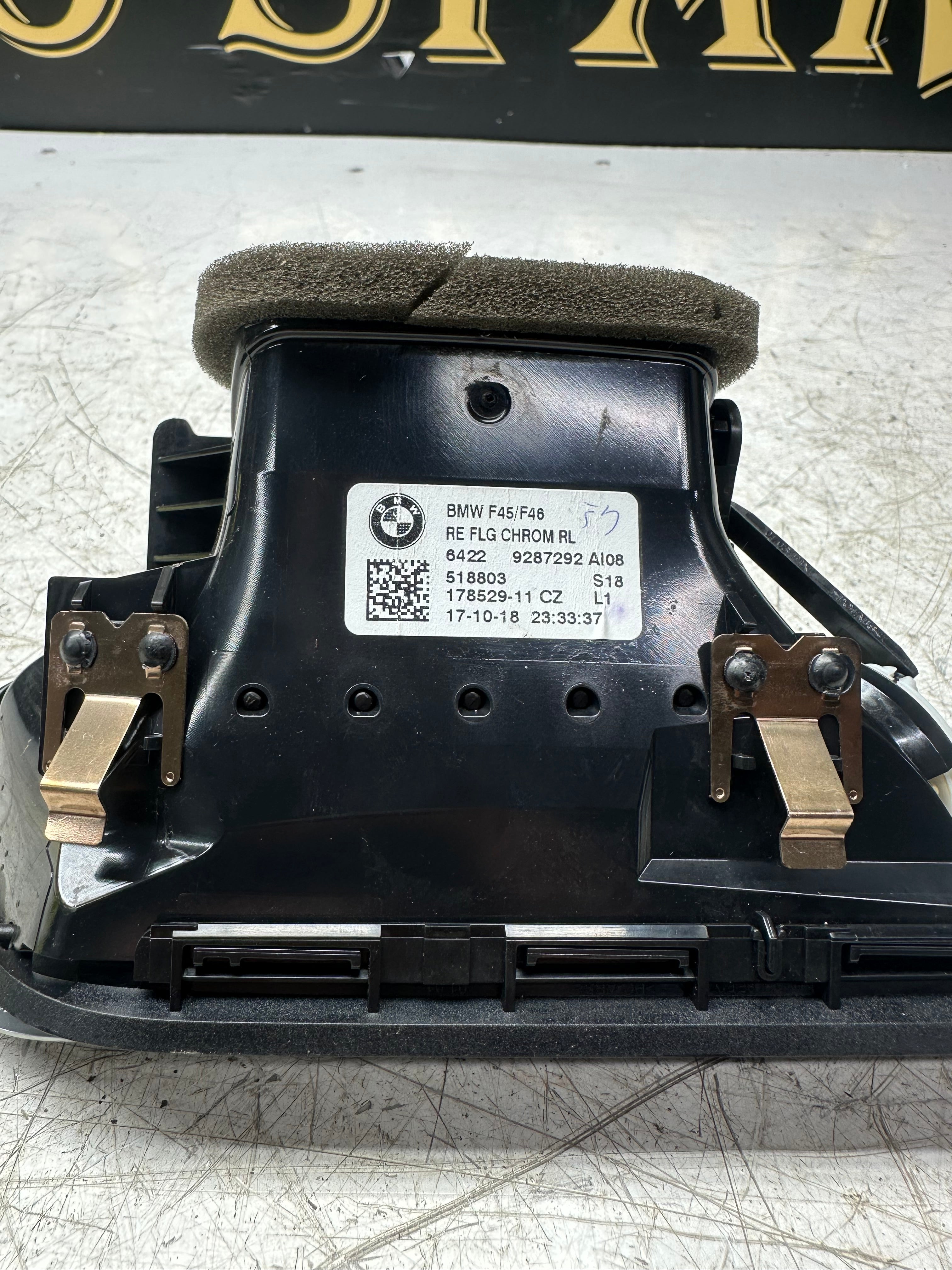 BMW 2 Series F45 M Sport Dashboard Air Vent – Right Outer (2014–2018)(9287292)