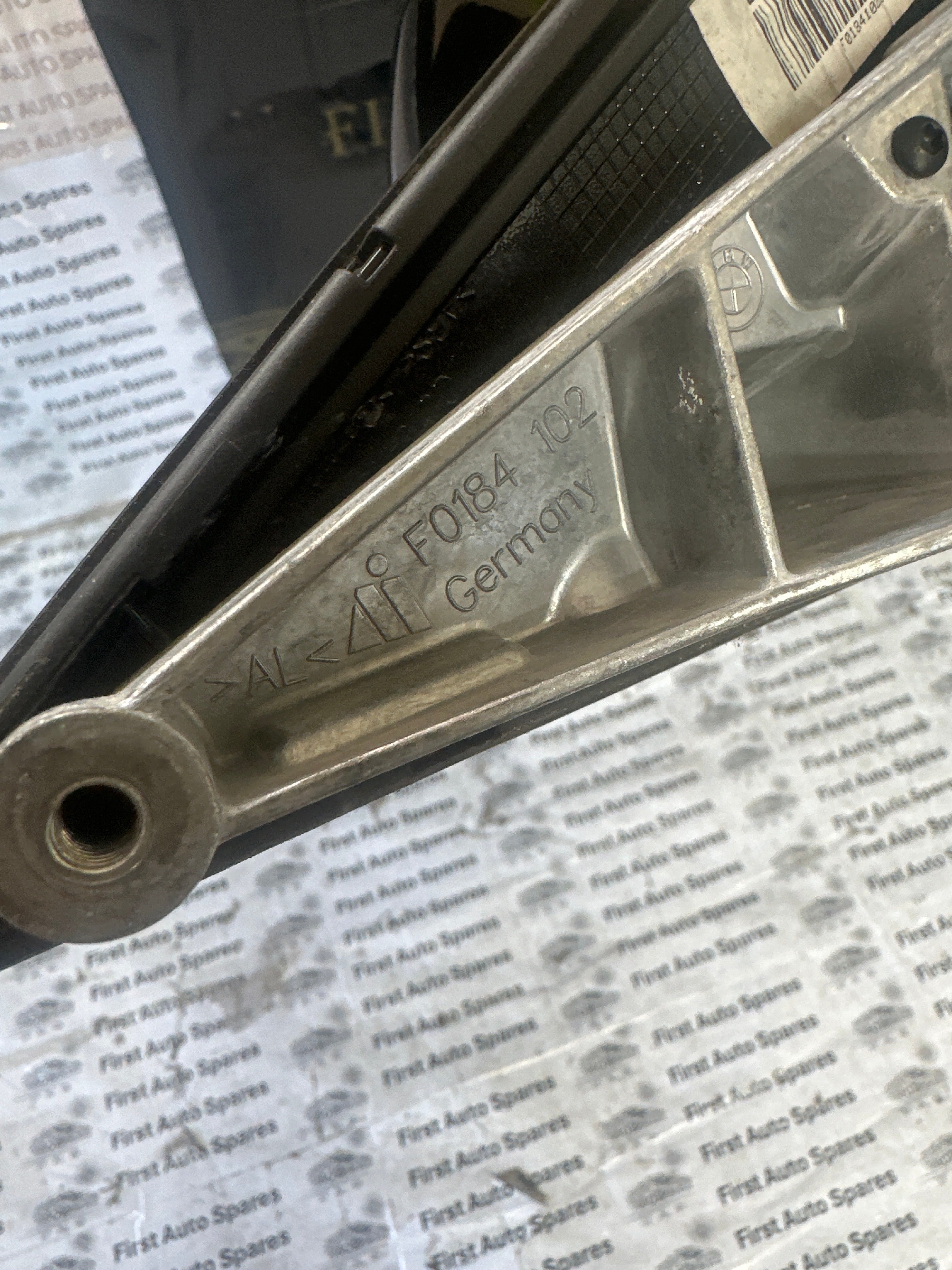 BMW 5 G30 G31 2019 Right Electric Wing Mirror 6 Pin Plug (F0184102U668B) (F0184 102)