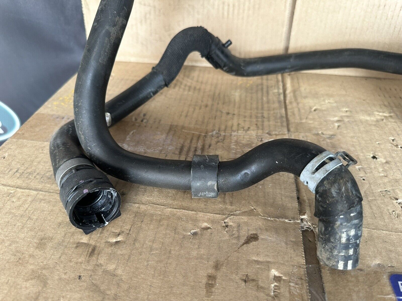 BMW SERIE G20 330E Cooling Changeover Valve Part No 9015220 G With Hoses Pipes