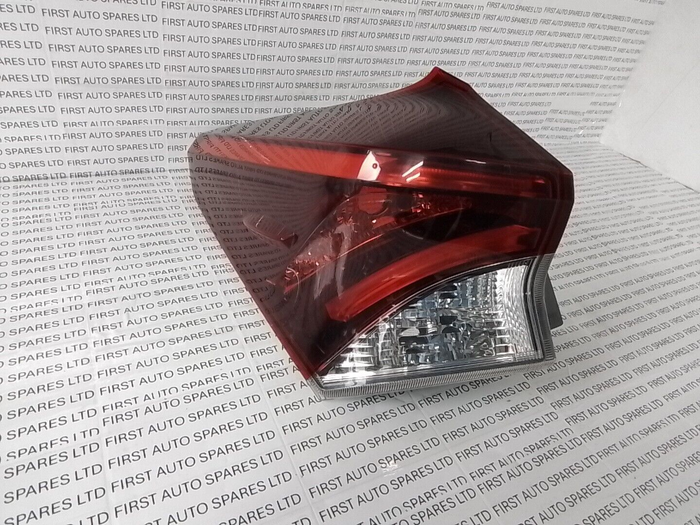 TOYOTA AURIS BRAKE LAMP REAR LEFT NSR 1.8L CVT HYBRID HATCHBACK 2017 BRAKE LAMP