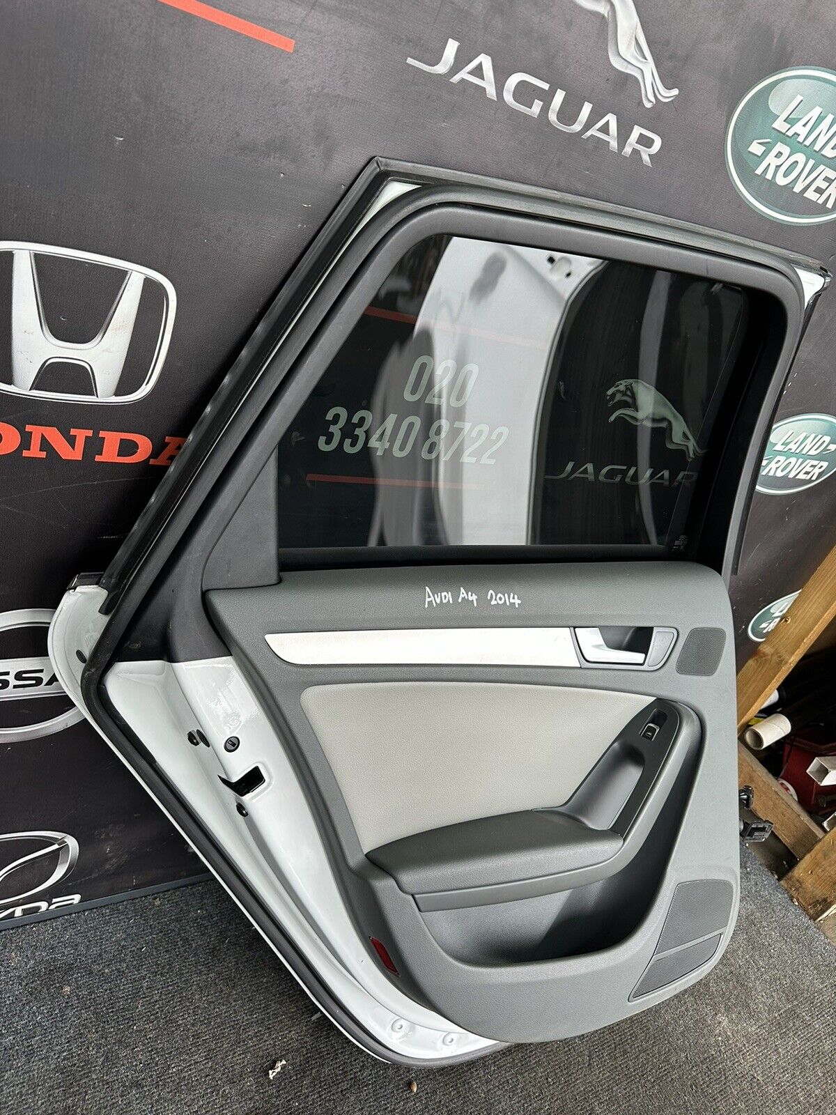 AUDI A4 REAR DOOR LEFT PASSENGER SIDE IN ESTATE B8 2014