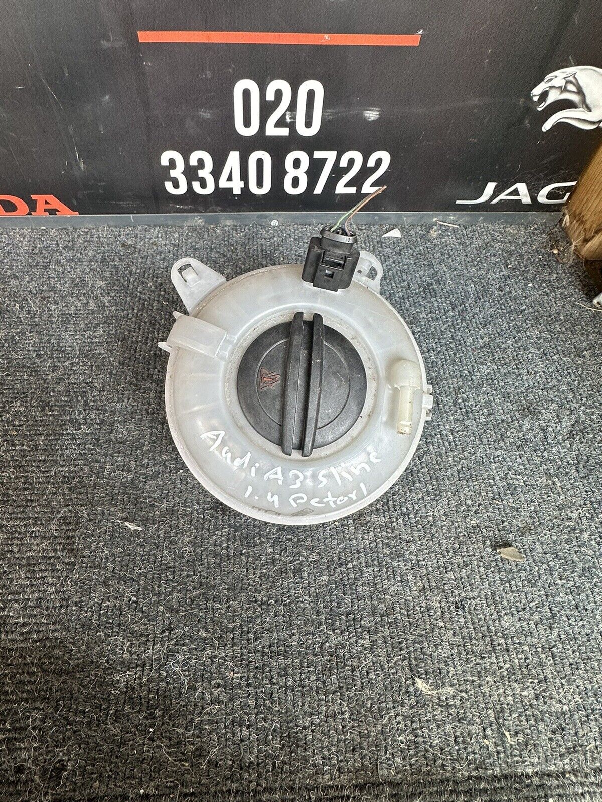 AUDI A3 8V COOLANT HEADER EXPANSION TANK BOTTLE RESERVOIR 5Q0121407F 2016