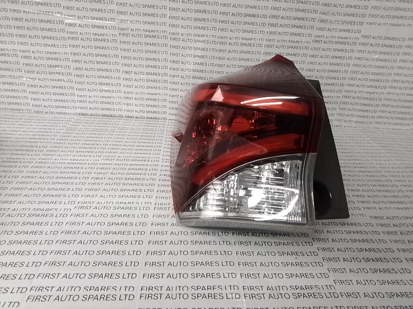 TOYOTA AURIS BRAKE LAMP REAR LEFT NSR 1.8L CVT HYBRID HATCHBACK 2017 BRAKE LAMP