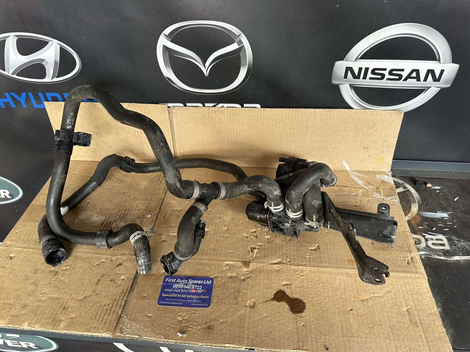 BMW SERIE G20 330E Cooling Changeover Valve Part No 9015220 G With Hoses Pipes