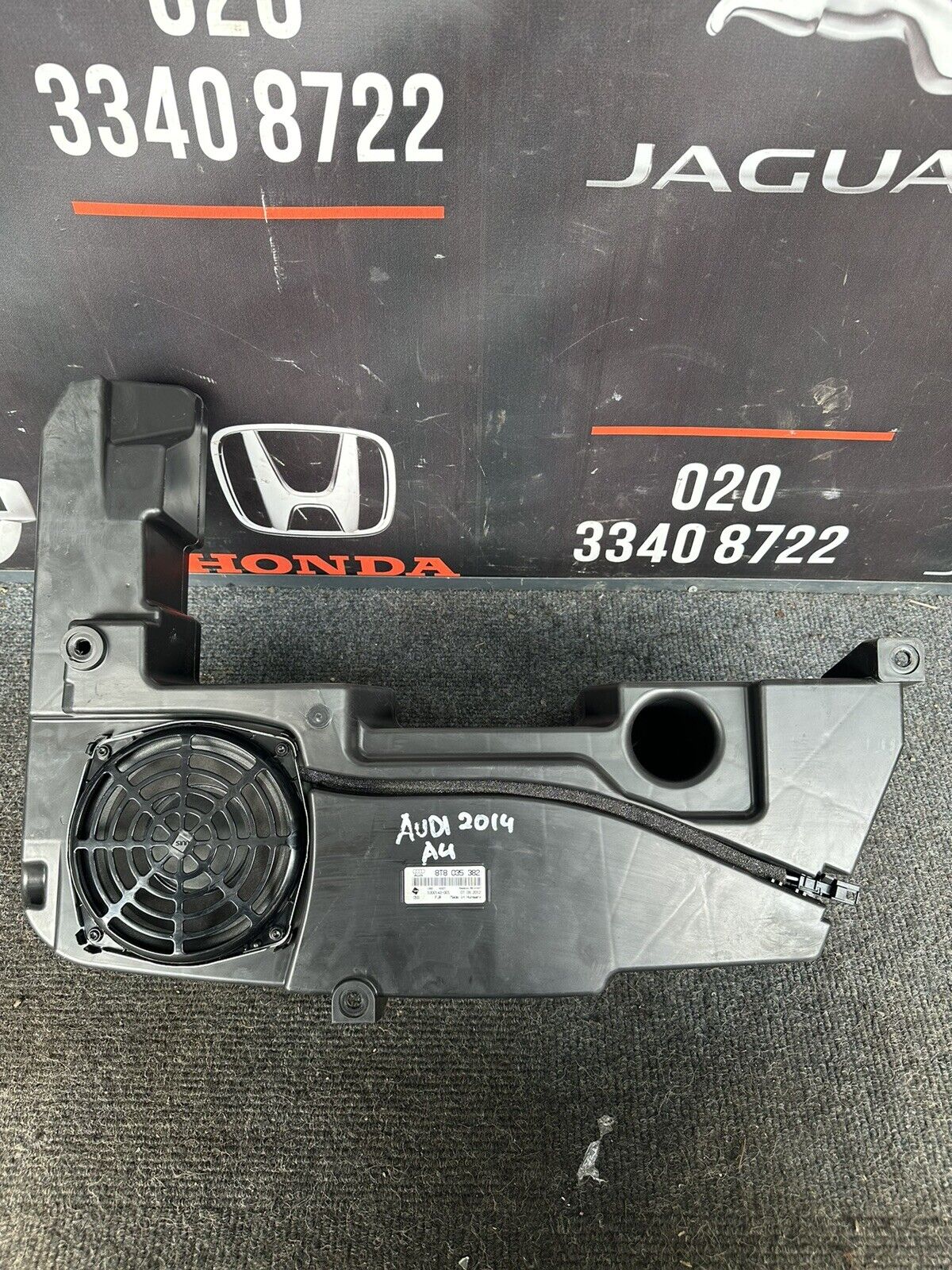 AUDI A5 8T 2014 REAR SUBWOOFER SOUND SPEAKER 8T8035382