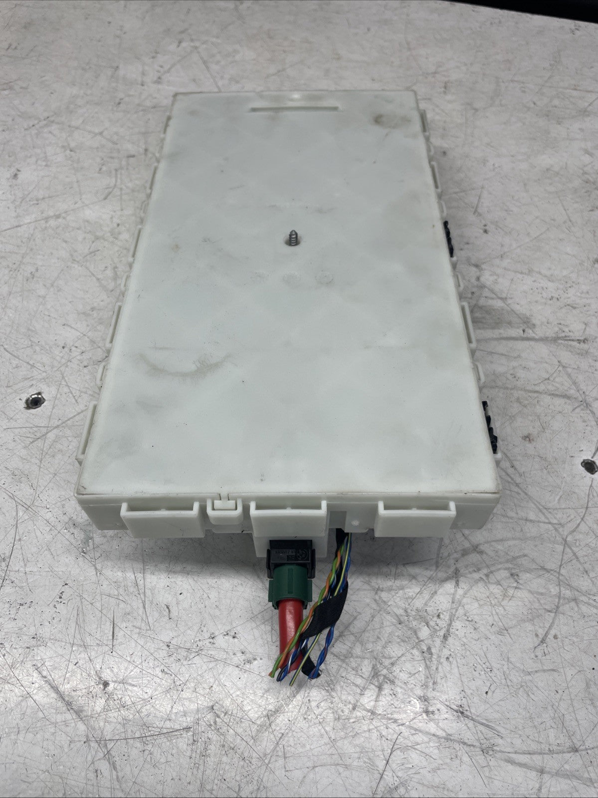 BMW X5 13-18 2.0 Petrol Body Domain Controller Fuse Box 6825527 365207