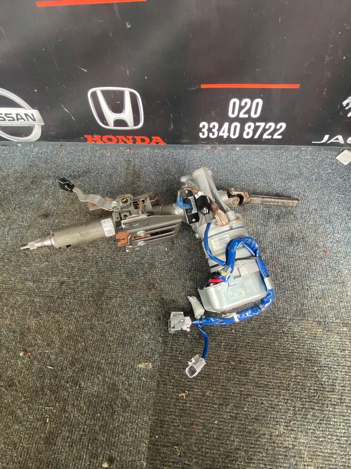 2016 toyota auris steering collum