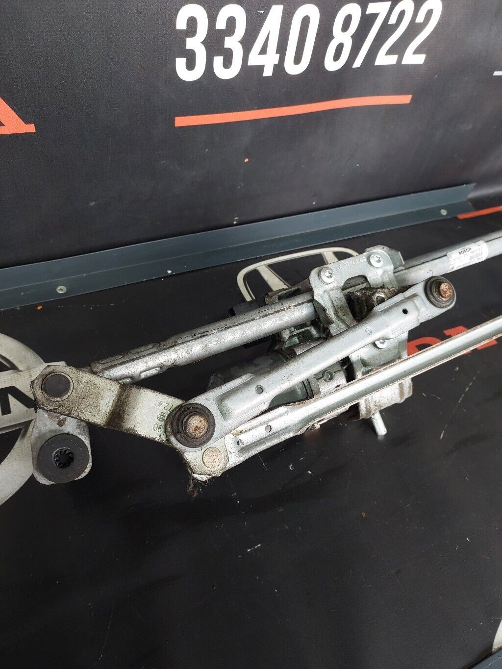 VOLKSWAGEN GOLF WIPER MOTOR & LINKAGE 2010