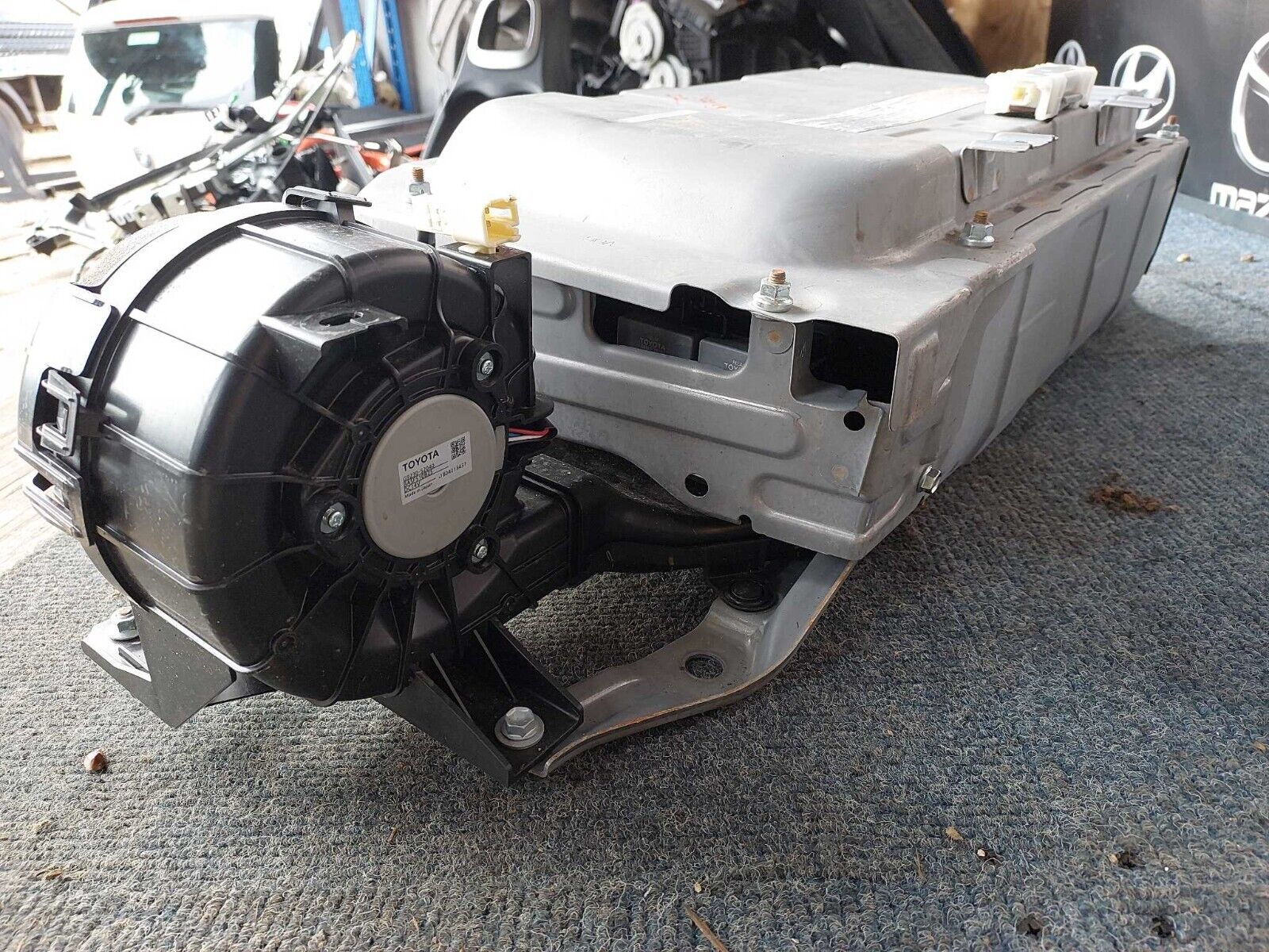 TOYOTA YARIS HYBRID BATTERY 2022