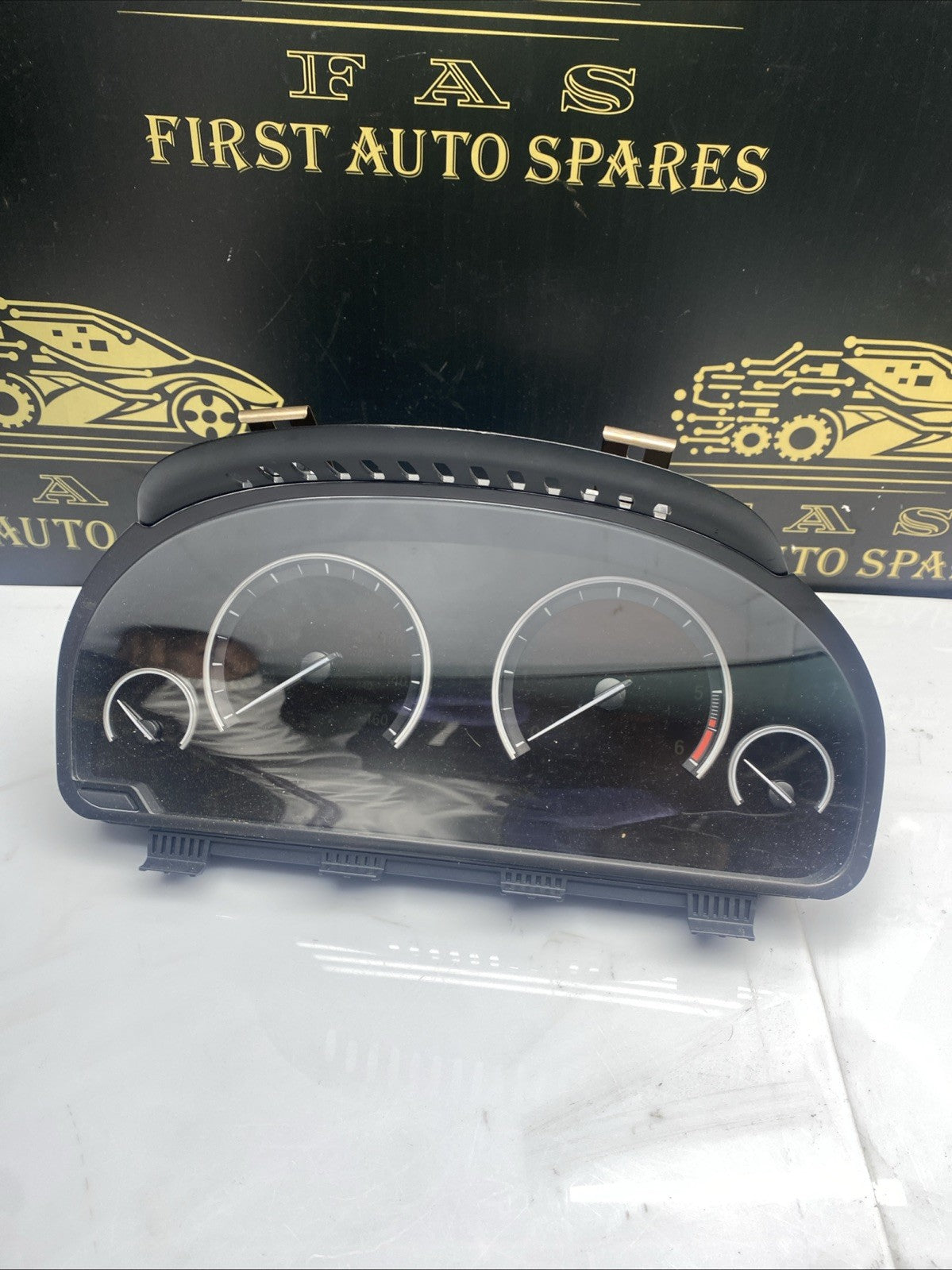 BMW 5 SERIES F10 F01 F11 F07 SPEEDOMETER CLOCK CLUSTER 6805246