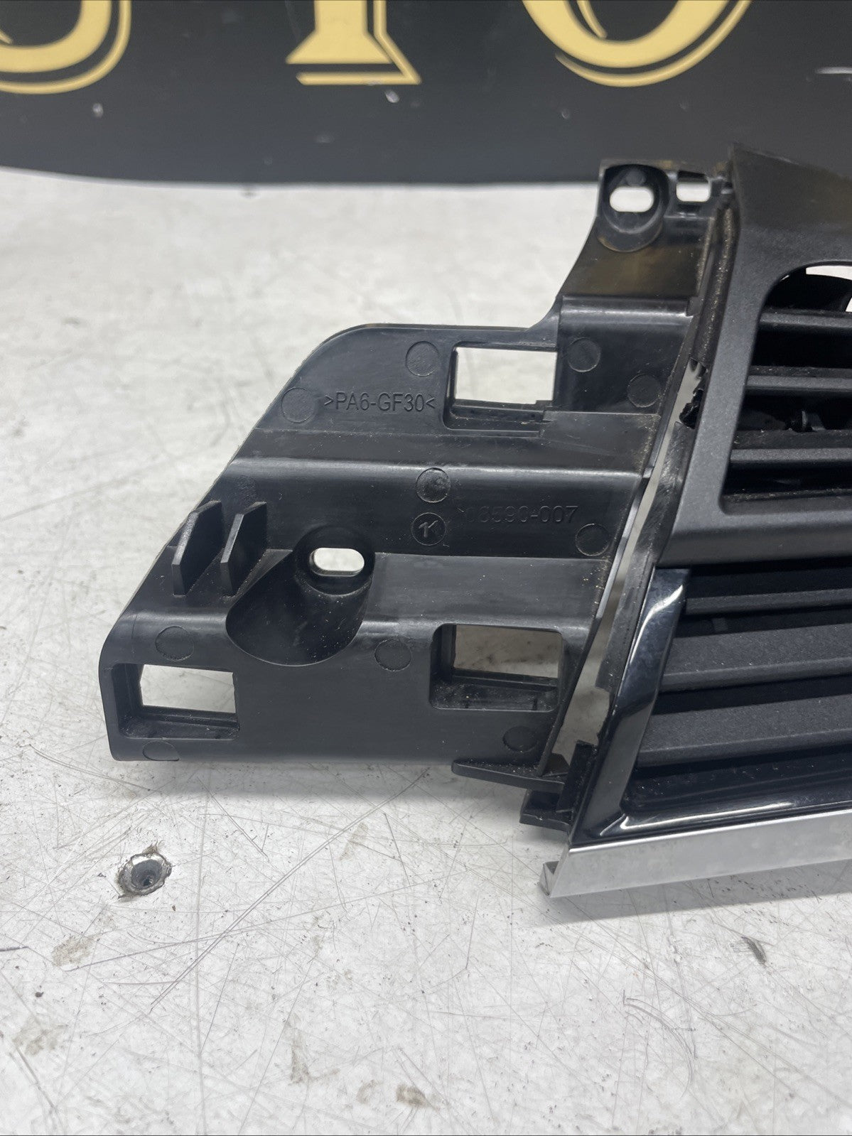 BMW X5 F15 2015 Left Front Dashboard Side Air Vent Grill Trim 925292711 MUI8364