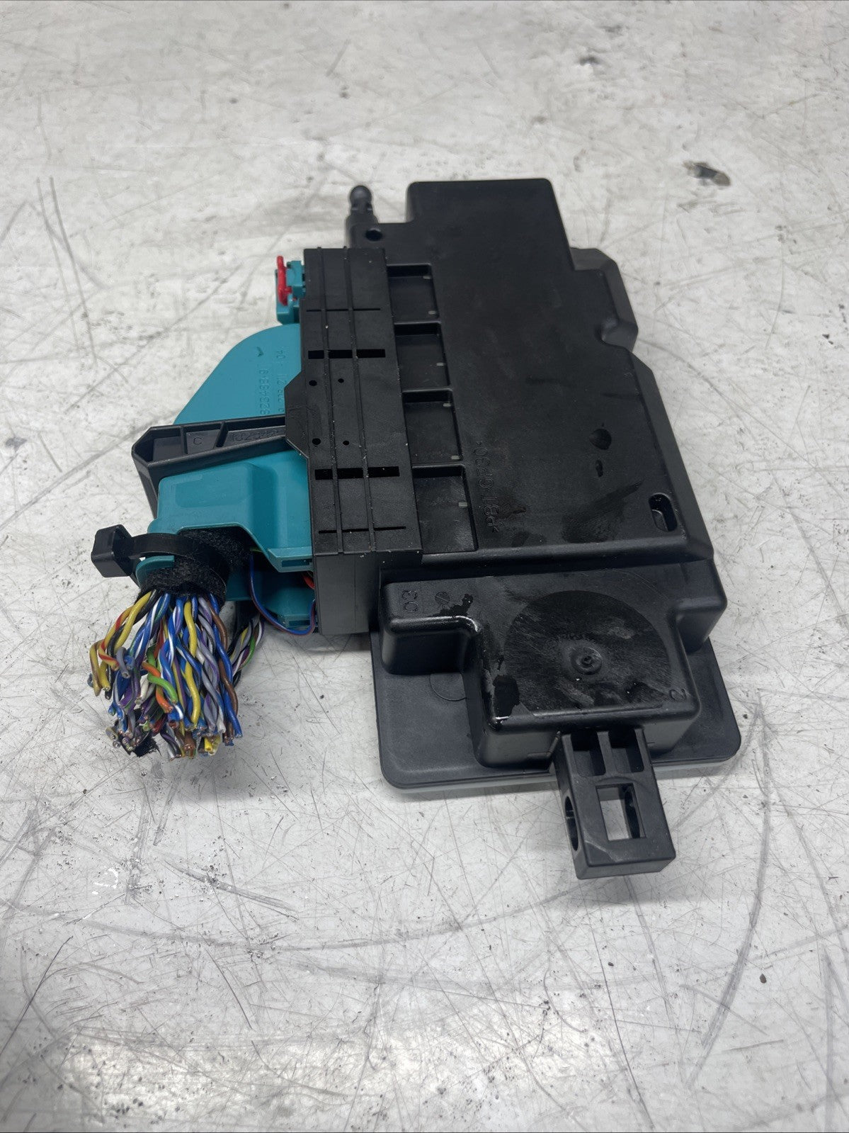 BMW F30 F32 F36 F10 F06 F13 F25 ACSM4 ECU Airbag Control Module Unit 6807634