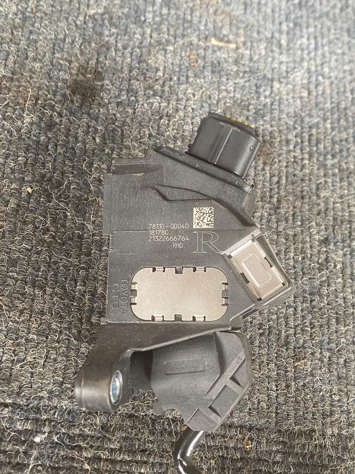 TOYOTA YARIS 2018 HYBRID ACCELERATOR PEDAL