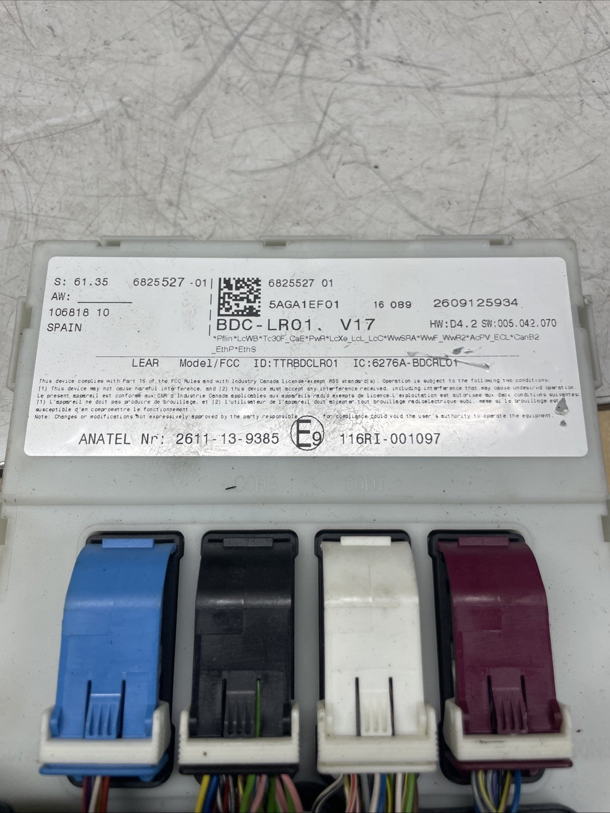 BMW X5 13-18 2.0 Petrol Body Domain Controller Fuse Box 6825527 365207