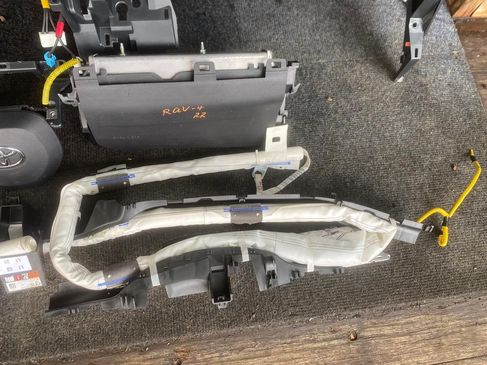 TOYOTA RAV 4 2022 DASHBOARD AIRBAG KIT