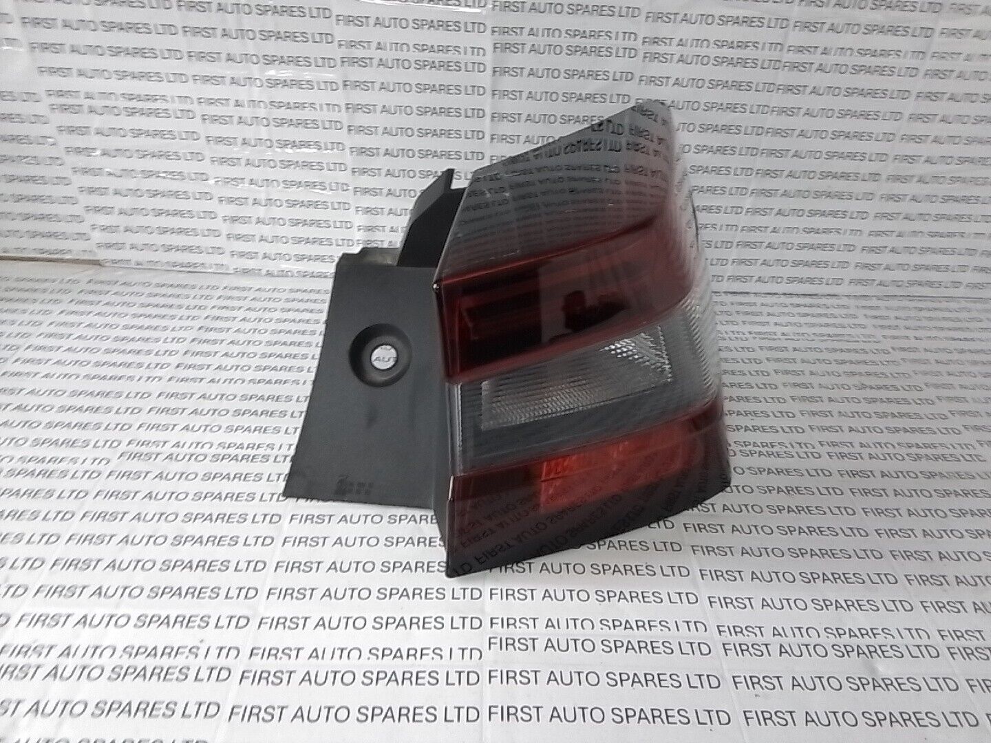 NISSAN JUKE MK2 F16 2019-2024 REAR TAIL LIGHT DRIVER OFF RIGHT SIDE OUTER