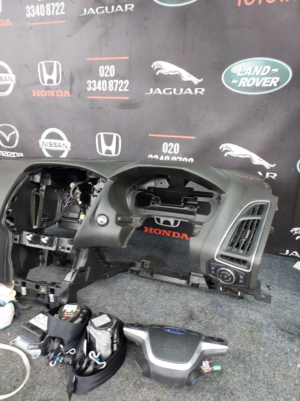 FORD FOCUS DASHBOARD SEAT BELT & AIRBAG KIT COMPLETE 2012