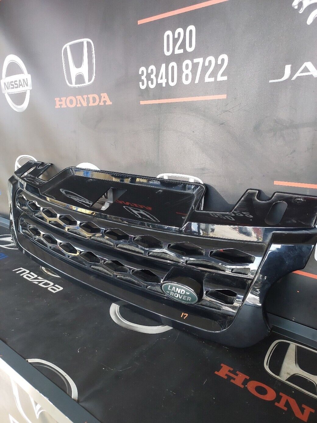 LAND ROVER RANGE ROVER FRONT BUMPER GRILLE DK628200XX 2017