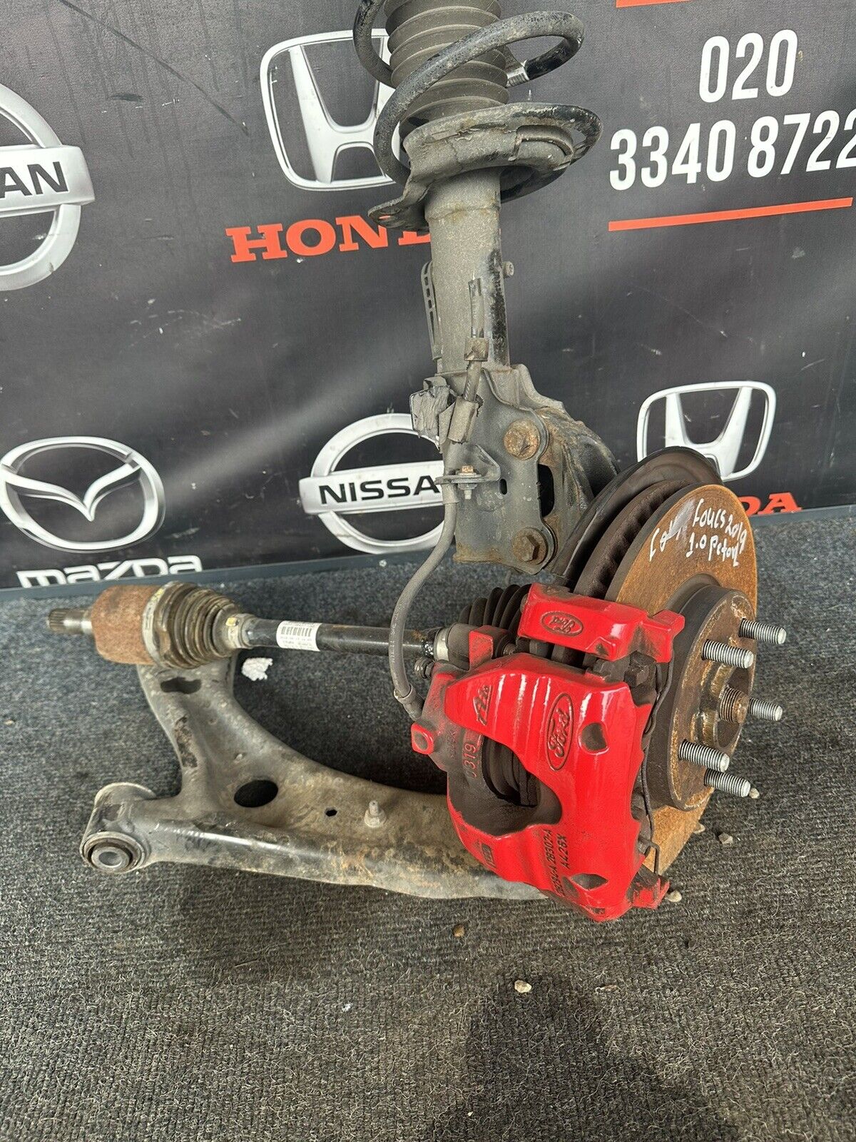 FORD FOCUS St-LINE 1.0 PETROL 2019 FRONT LEFT SUSPENSION HUB LEG