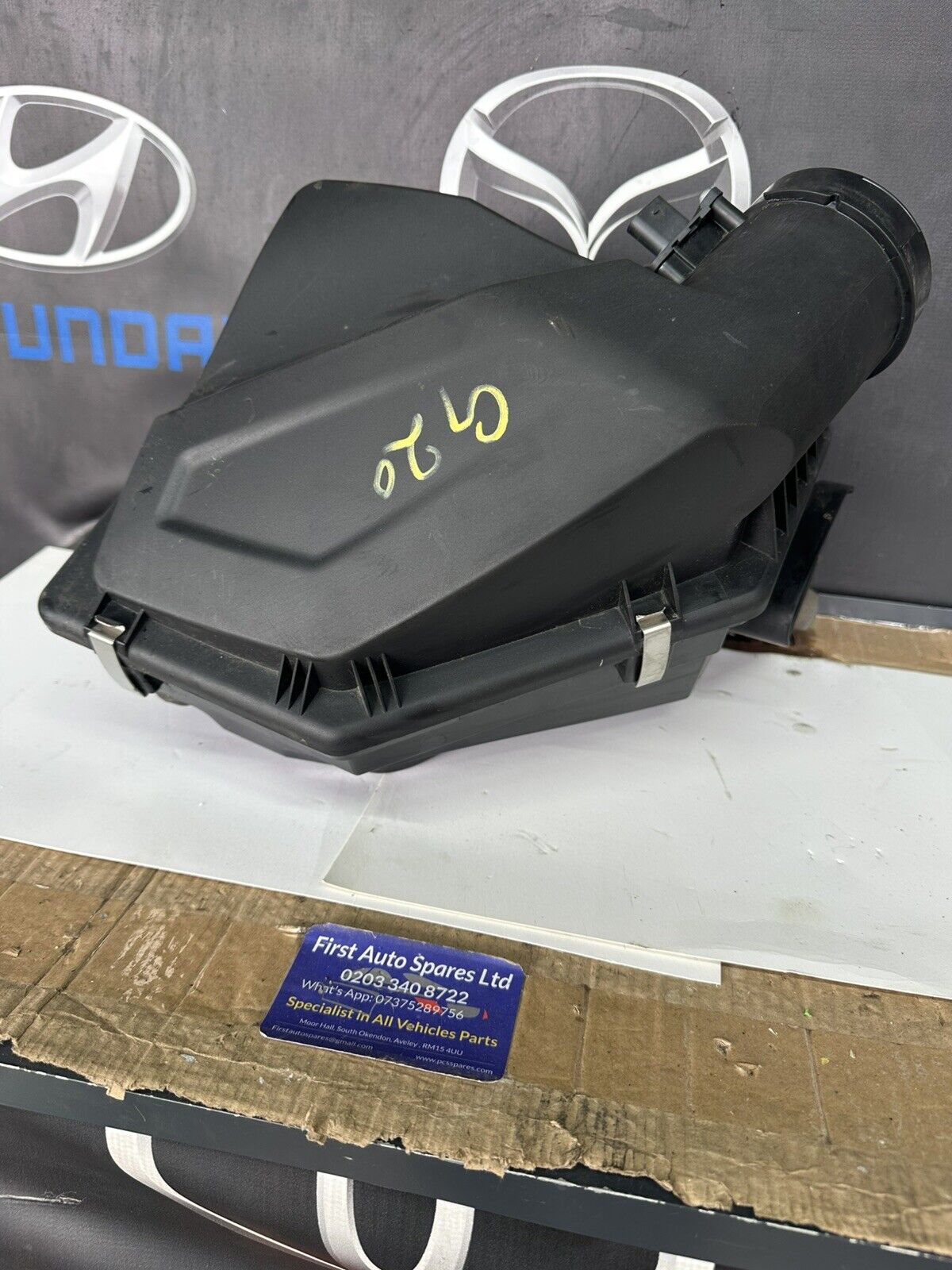 BMW 3 SERIES G20 / G21  AIR FILTER BOX 72423100 72423104