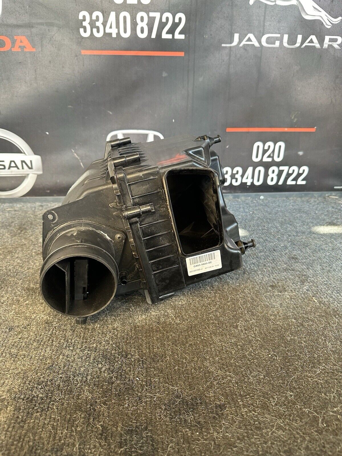 Jaguar F-pace 2018 Air Filter Box 3.0 Diesel