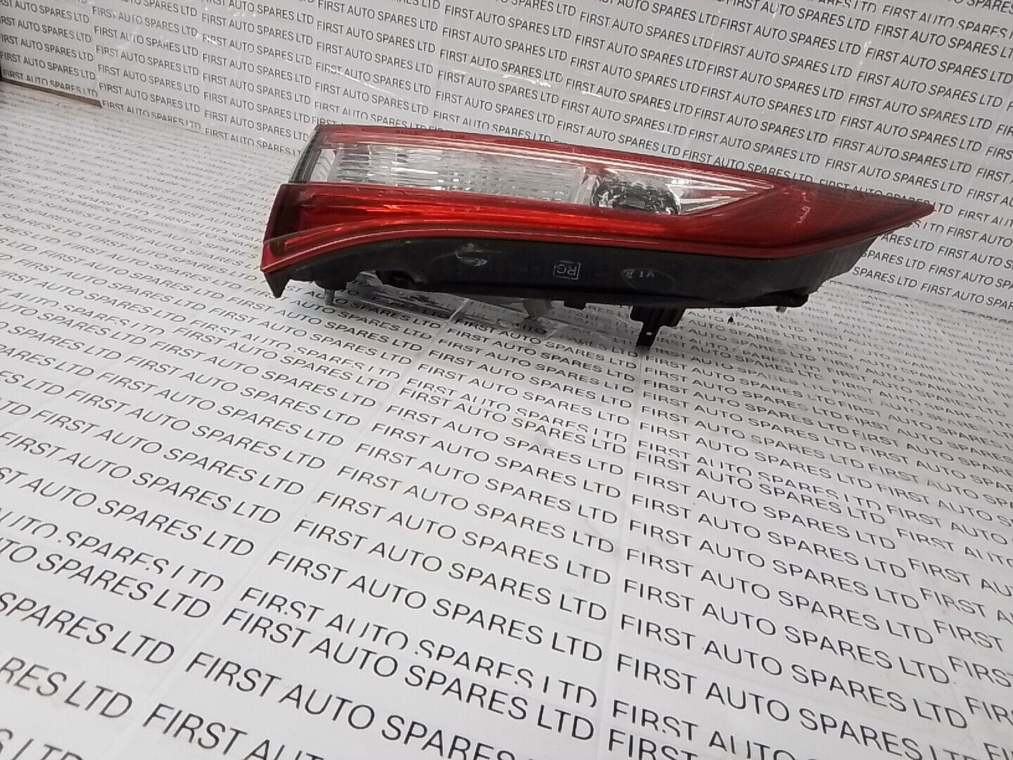YARIS PASSENGER TAIL LIGHT LAMP  LEFT Hatchback 2019 TOYOTA 2017-2020