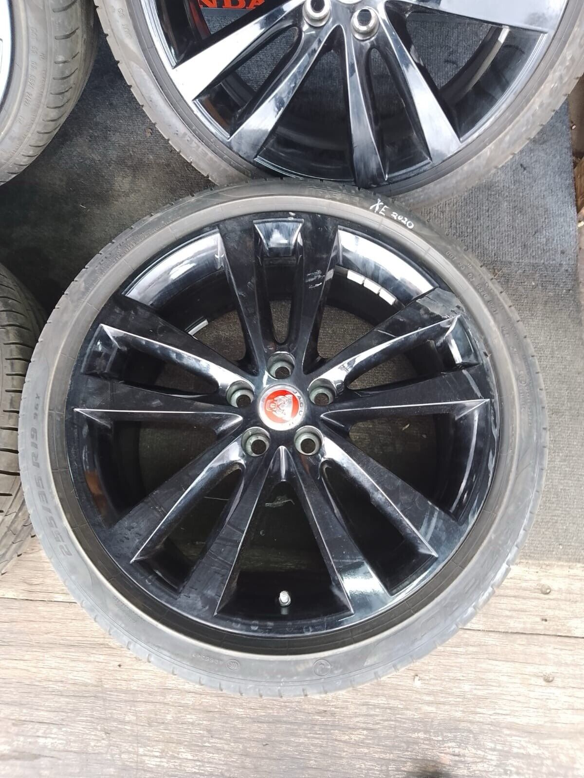 4x19” JAGUAR XE R SPORT GENUINE ALLOY WHEELS SET