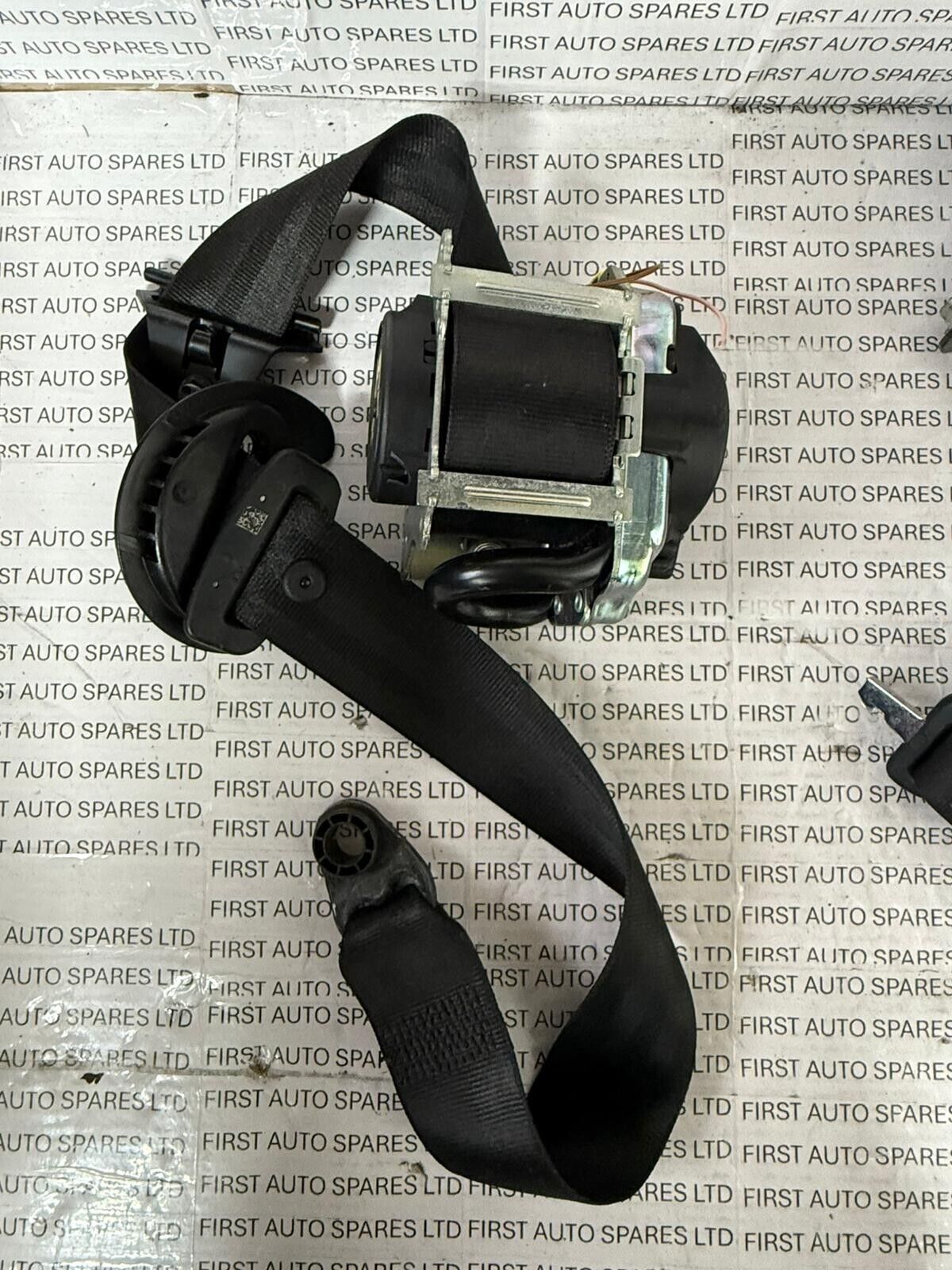 JAGUAR XE SPORT 2017 PASSENGER FRONT LEFT SEAT BELT 635393200A