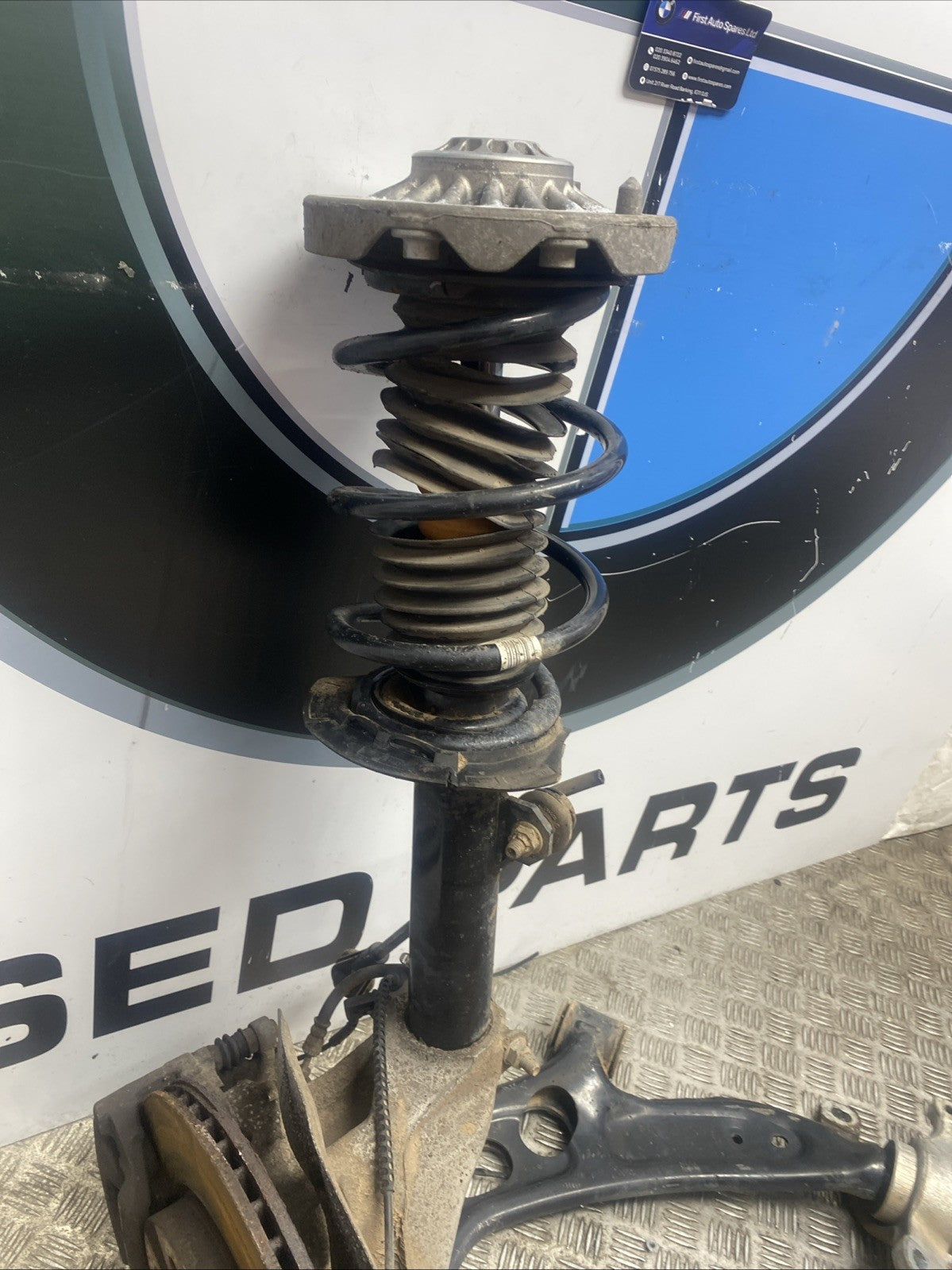 BMW 1 2 Series F40 F45 F46 FRONT RIGHT SUSPENSION LEG WHEEL HUB & WISHBONE