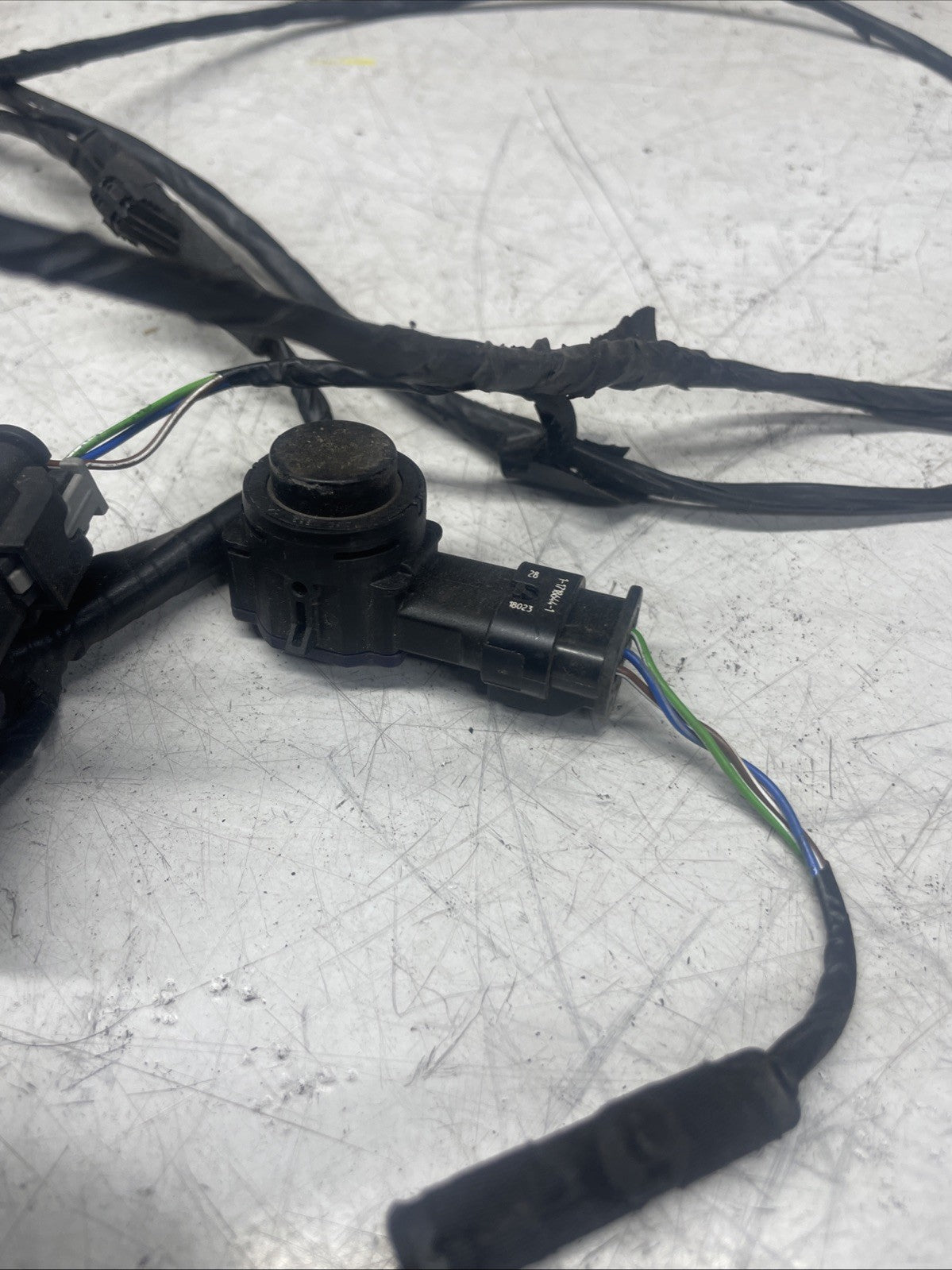 BMW 1 SERIES F40 2 SERIES F44 SPORT FRONT PARKING SENSORS + WIRING LOOM SET