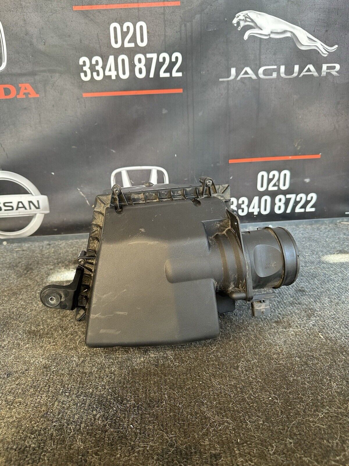 Jaguar F-pace 2018 Air Filter Box 3.0 Diesel