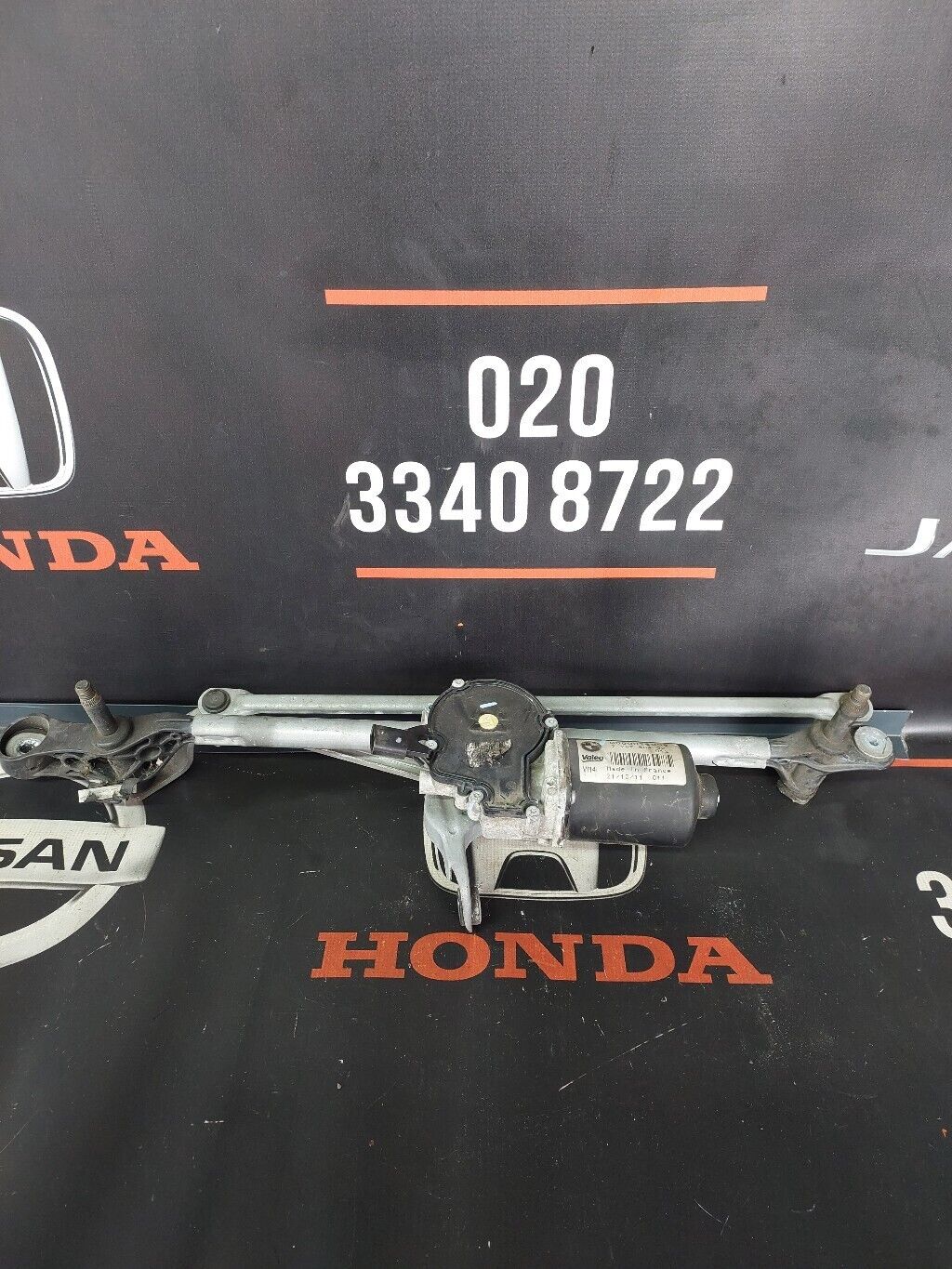BMW F30 2012 WINDSCREEN WIPER MOTOR & LINKAGE