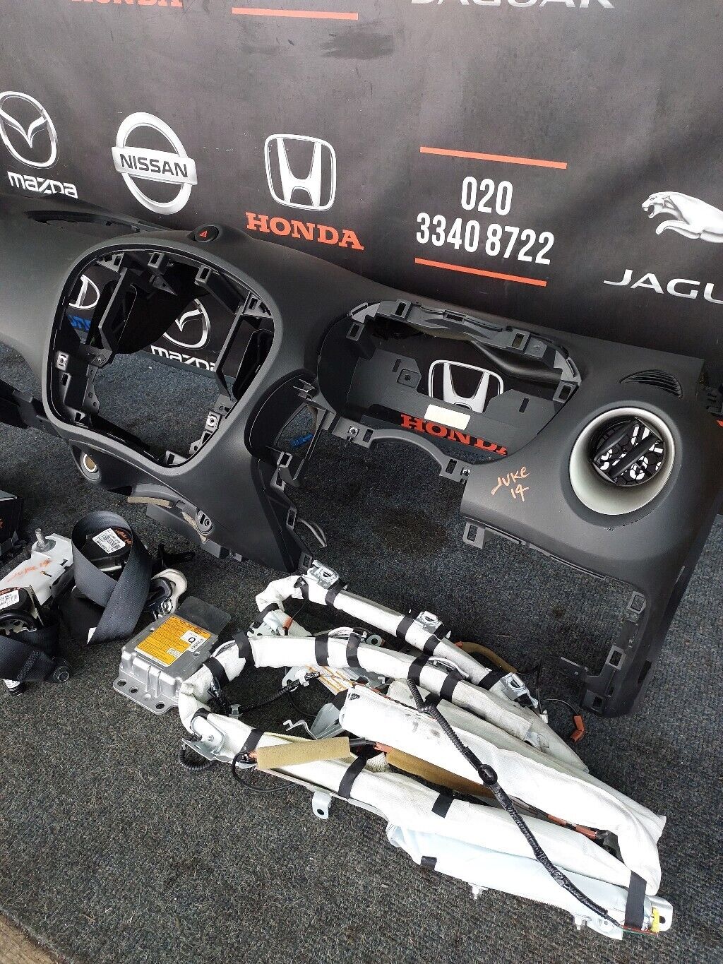 NISSAN JUKE DASHBOARD SEATBELT & AIRBAG COMPLETE 2014
