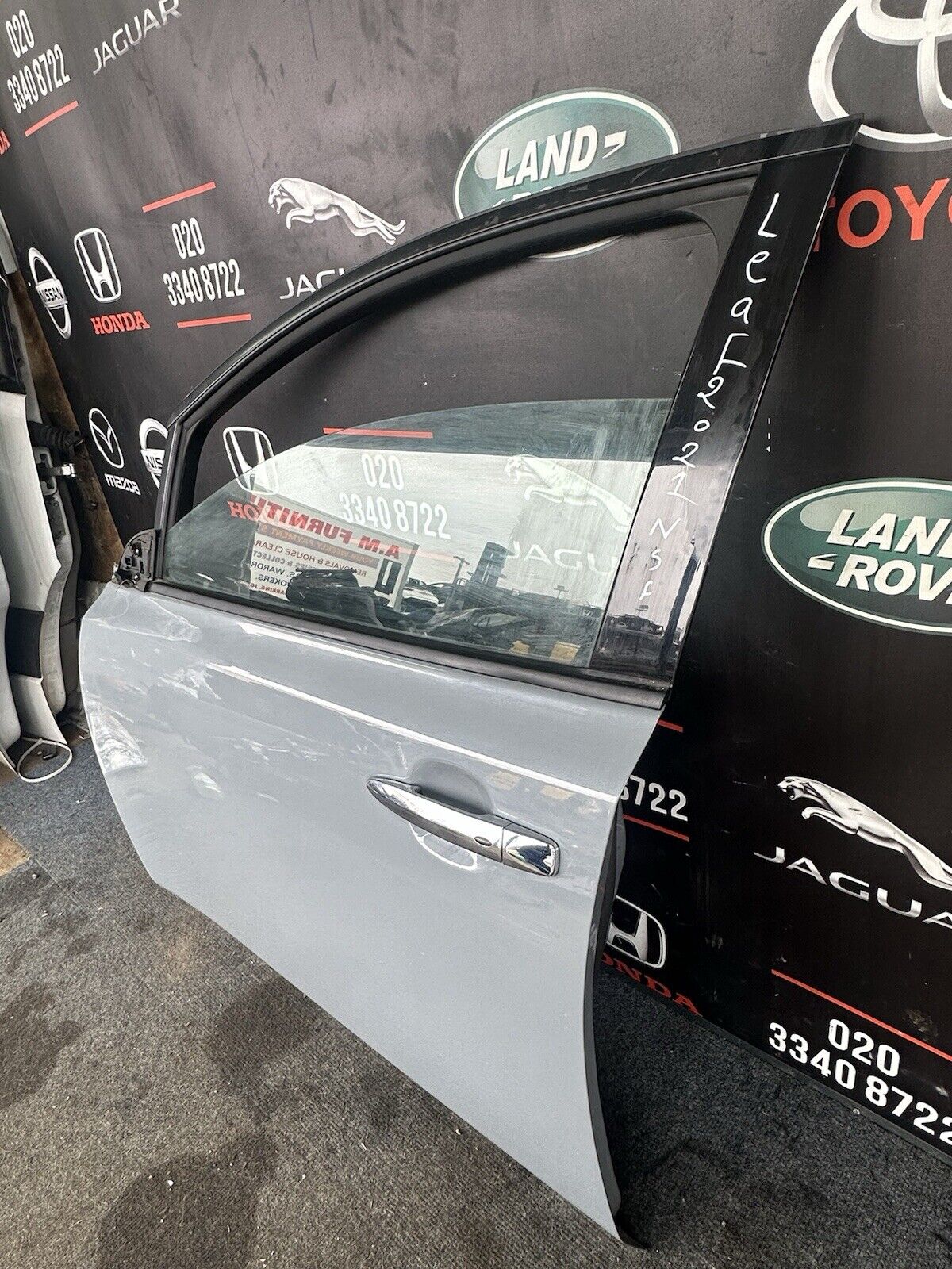 2021 NISSAN LEAF Lift Front Door