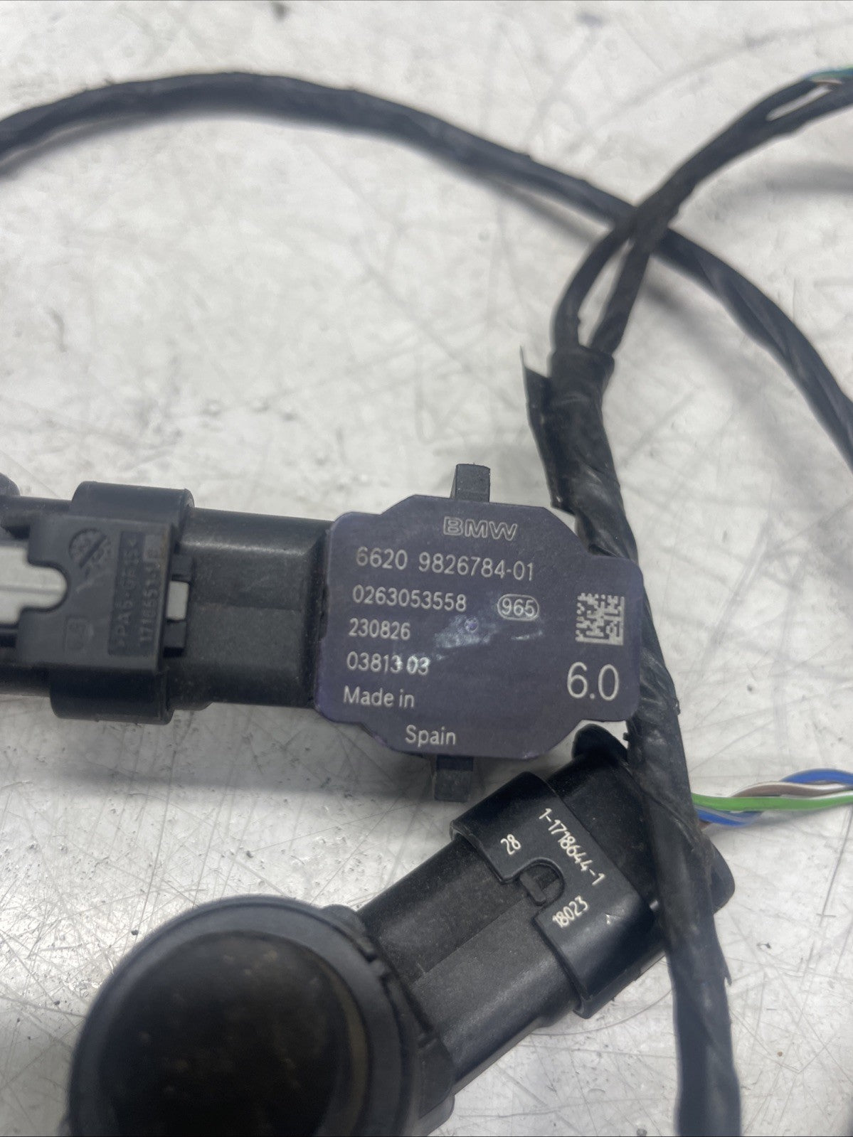 BMW 1 SERIES F40 2 SERIES F44 SPORT FRONT PARKING SENSORS + WIRING LOOM SET