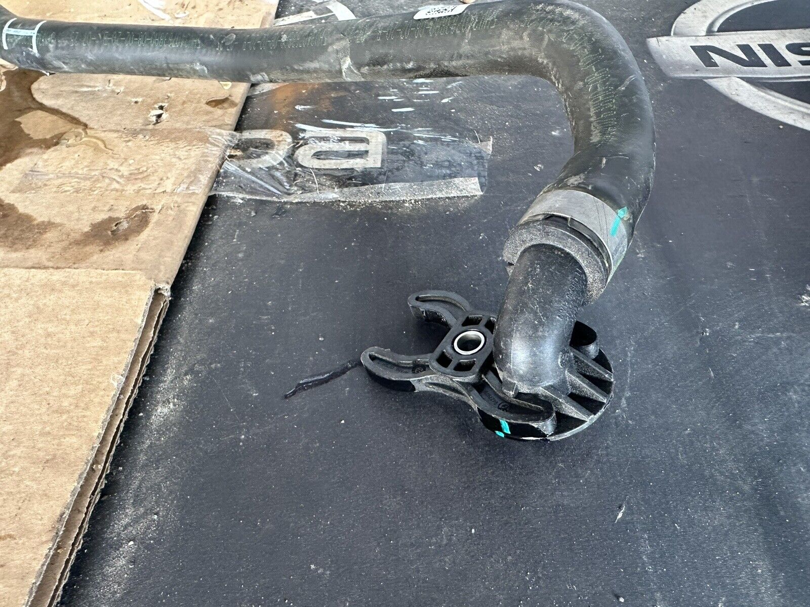 BMW SERIE G20 330E Cooling Changeover Valve Part No 9015220 G With Hoses Pipes