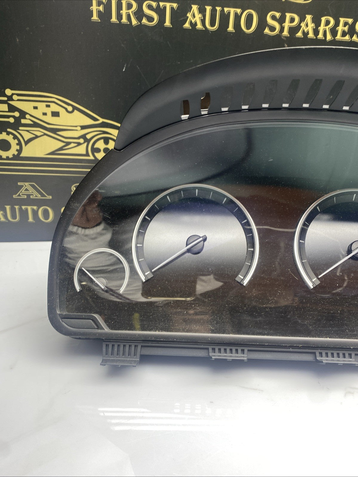 BMW 5 SERIES F10 F01 F11 F07 SPEEDOMETER CLOCK CLUSTER 6805246