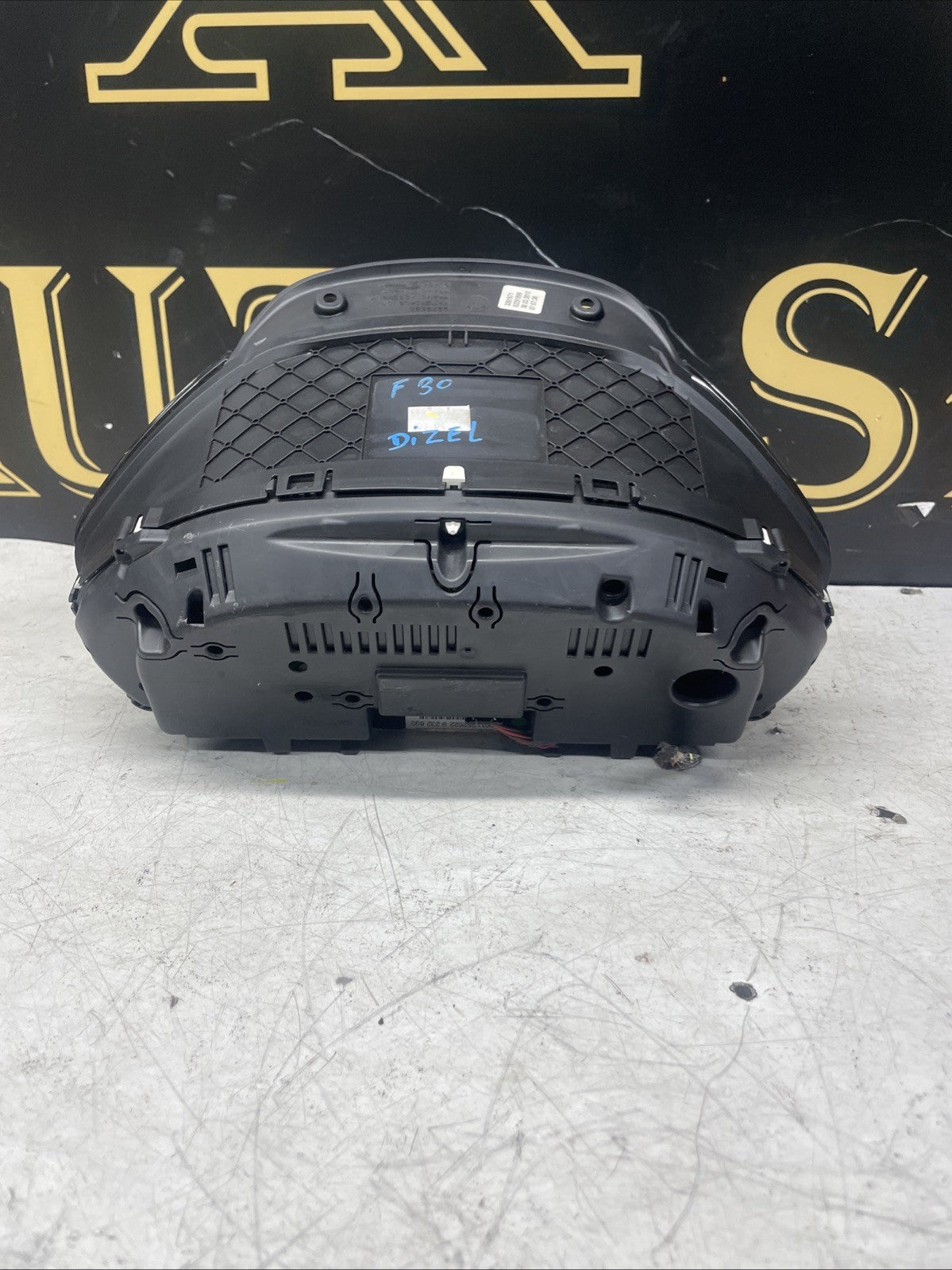 BMW 3 SERIES F30 F31 INSTRUMENT CLUSTER SPEEDOMETER 176494 1