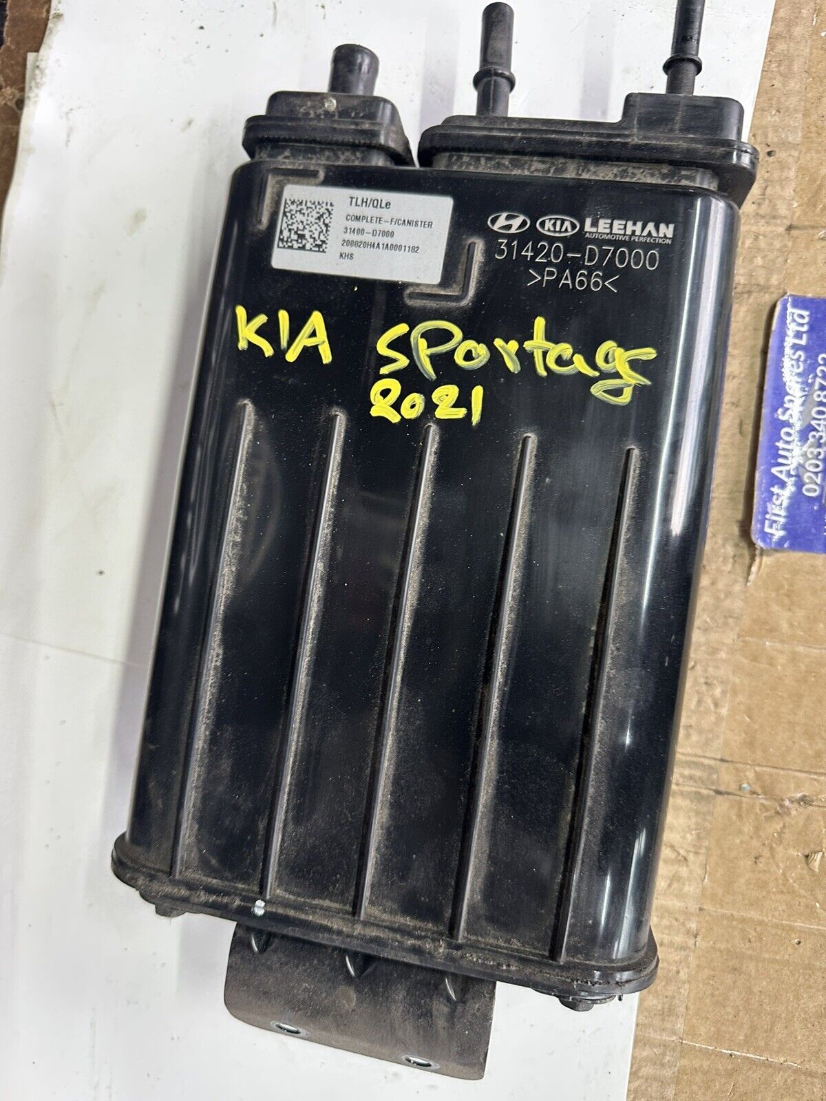 KIA Hyundai Charcoal Filter Avaporator Canister Box Housing Tank 31420-D7000