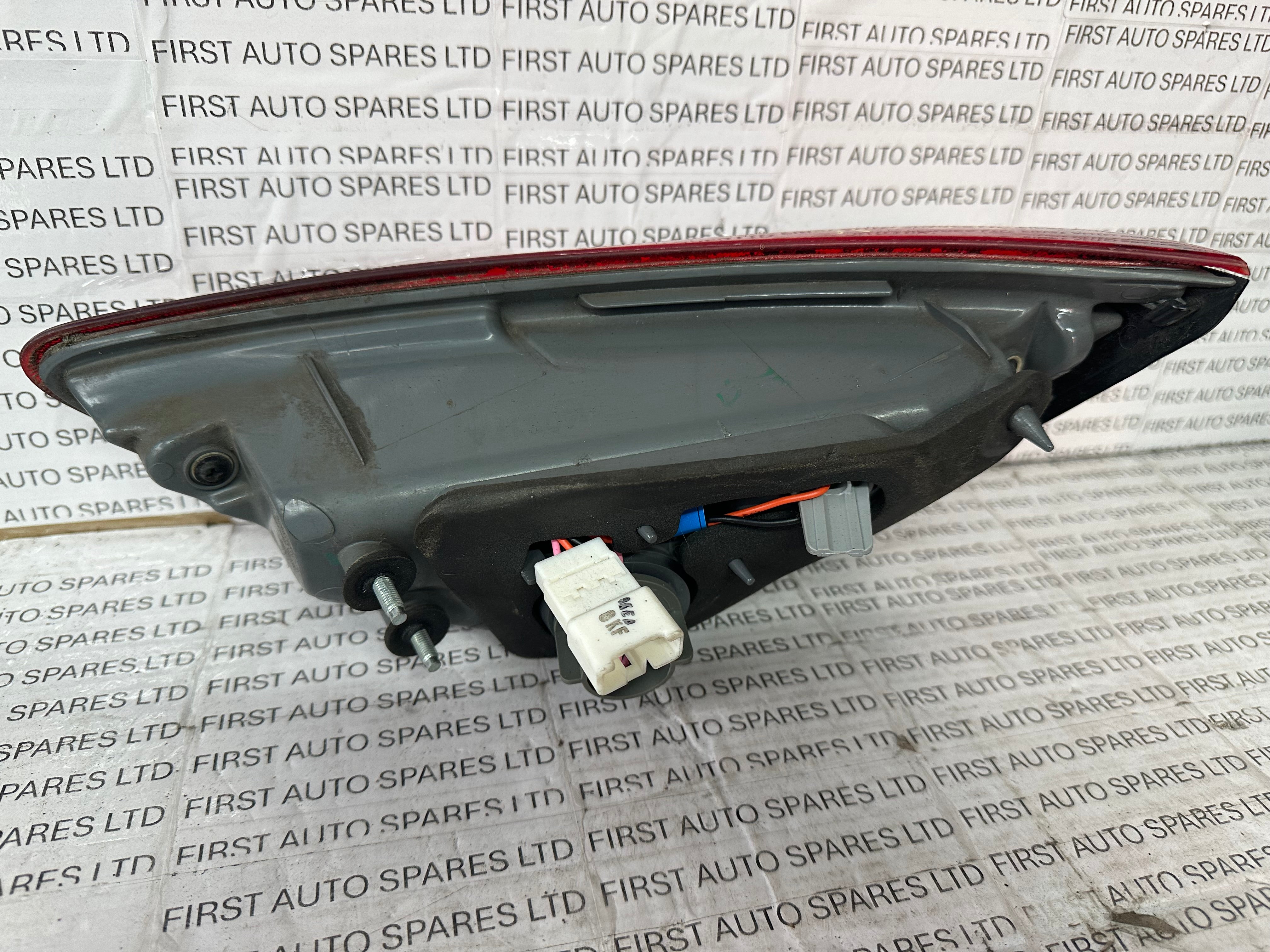 Hyundai i30 GD Left Rear Tail Light (92403-A50)